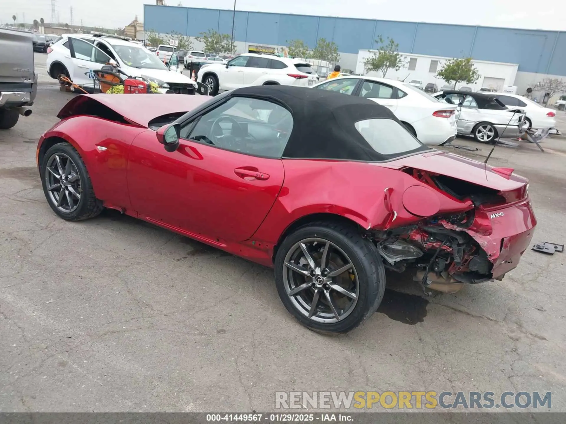 3 Фотография поврежденного автомобиля JM1NDAD76L0415741 MAZDA MX-5 MIATA 2020