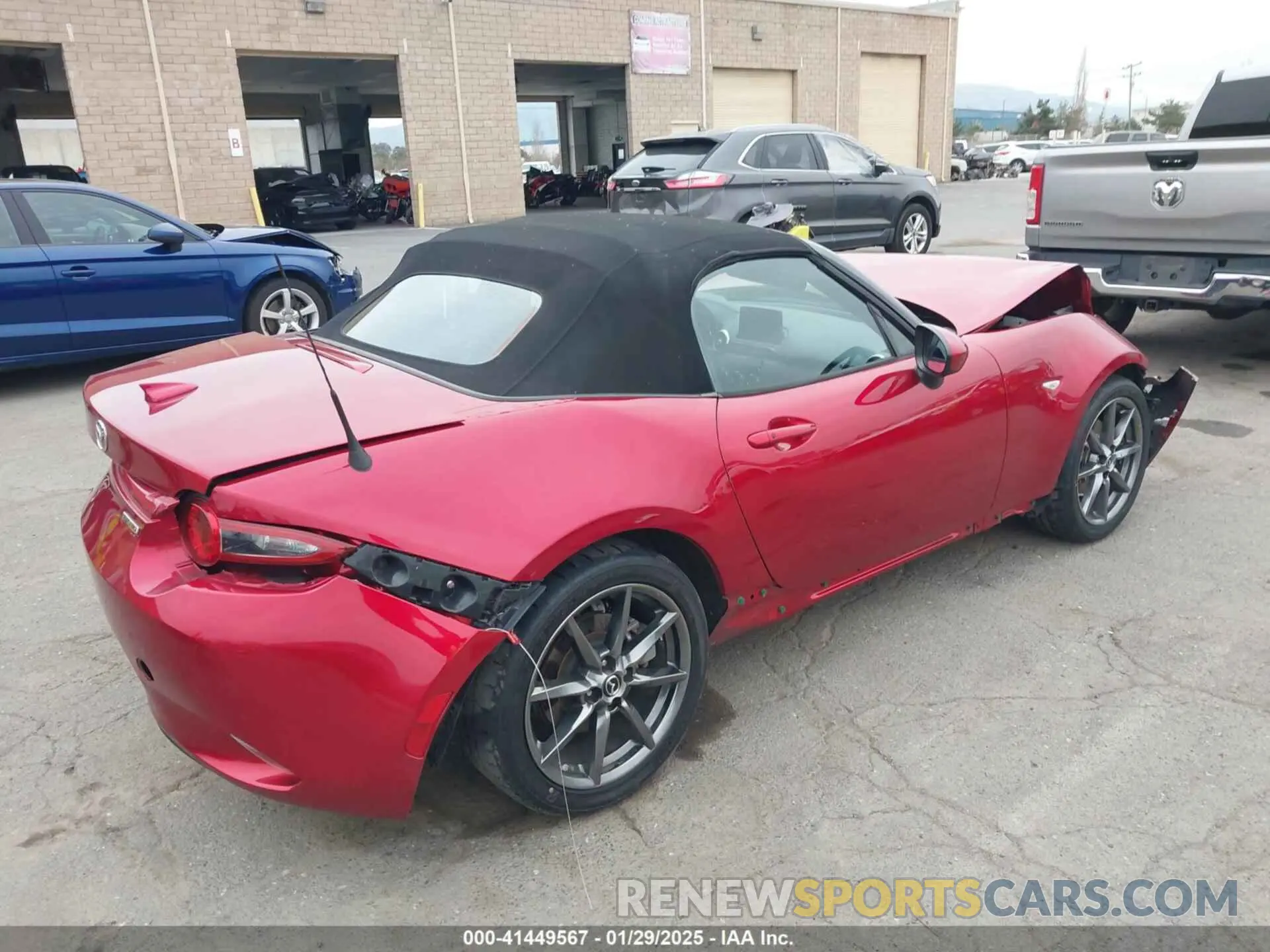 4 Фотография поврежденного автомобиля JM1NDAD76L0415741 MAZDA MX-5 MIATA 2020