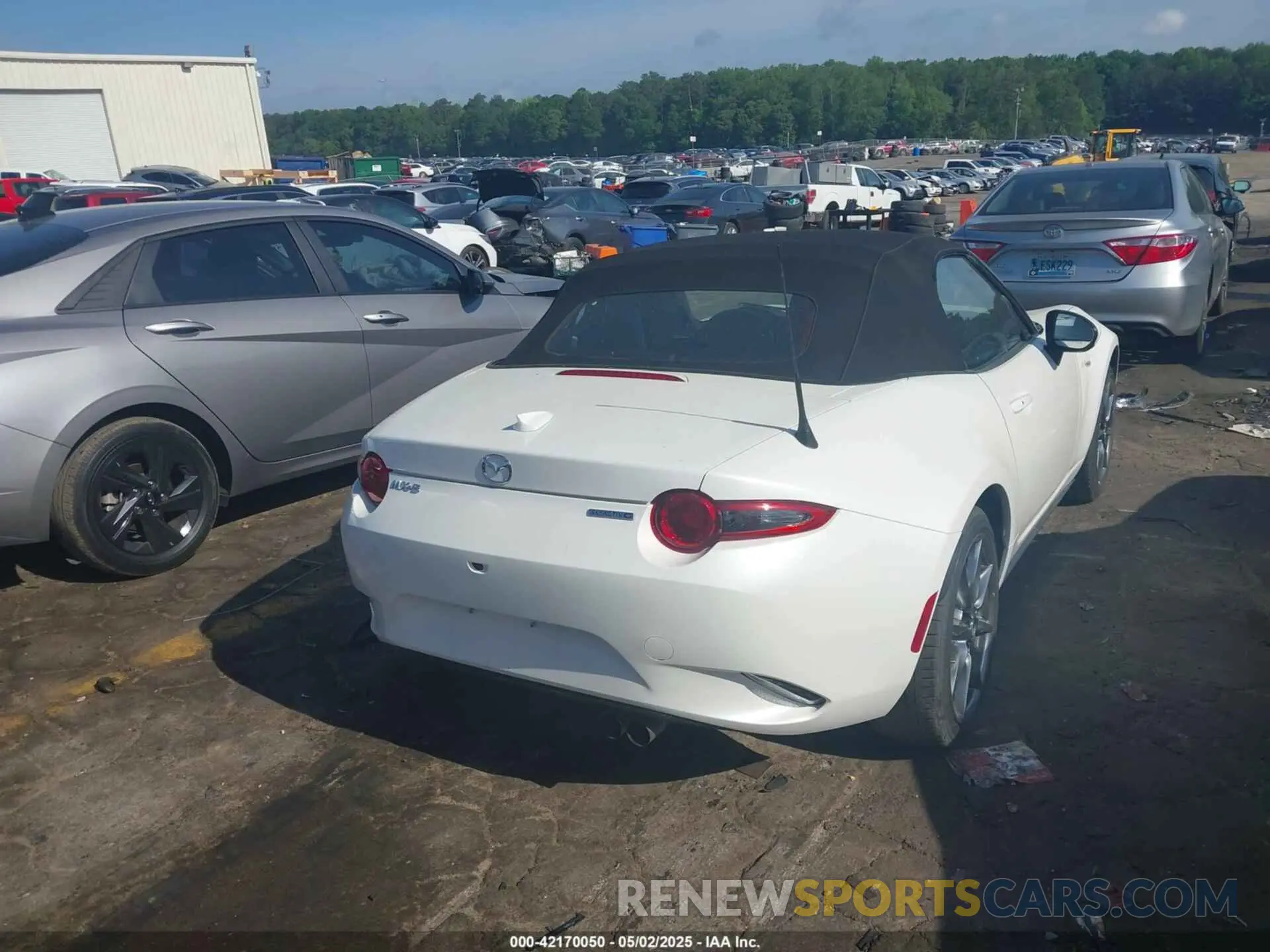 4 Photograph of a damaged car JM1NDAD70P0550851 MAZDA MX-5 MIATA 2023