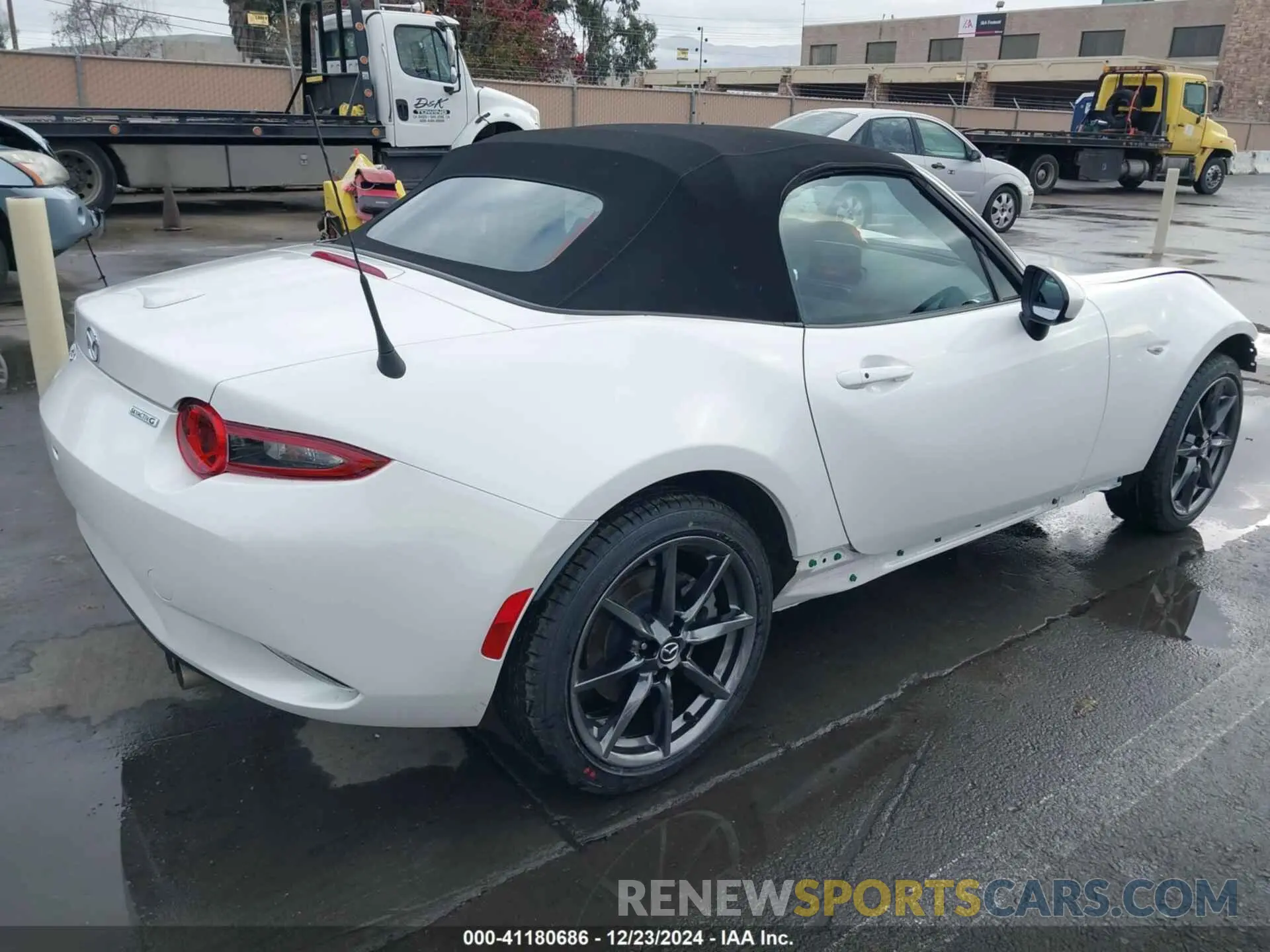 4 Photograph of a damaged car JM1NDAD73P0556143 MAZDA MX-5 MIATA 2023