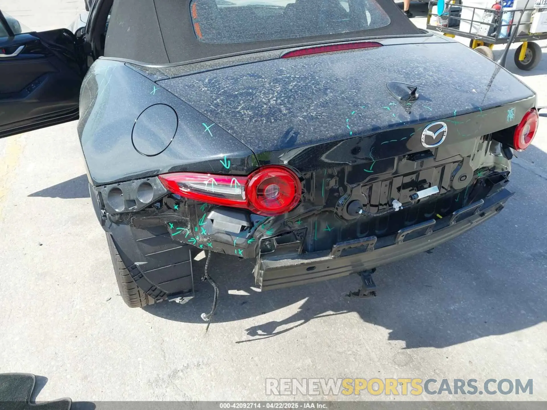6 Фотография поврежденного автомобиля JM1NDAD71R0605441 MAZDA MX-5 MIATA 2024