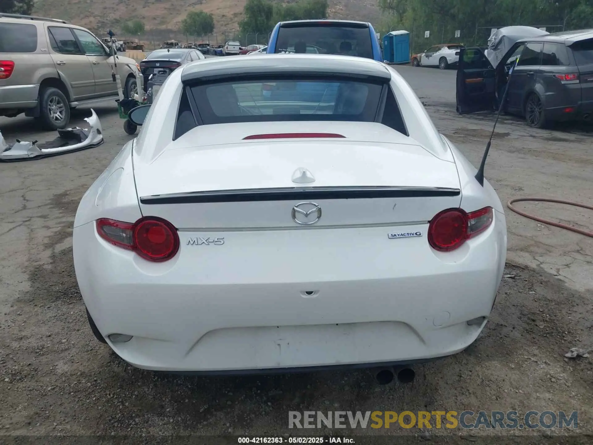 16 Photograph of a damaged car JM1NDAL74L0414234 MAZDA MX-5 MIATA RF 2020