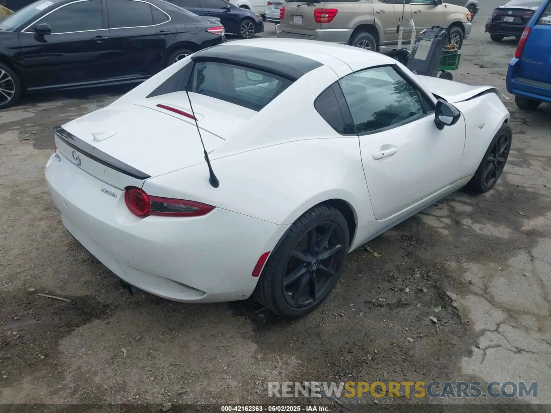 4 Photograph of a damaged car JM1NDAL74L0414234 MAZDA MX-5 MIATA RF 2020