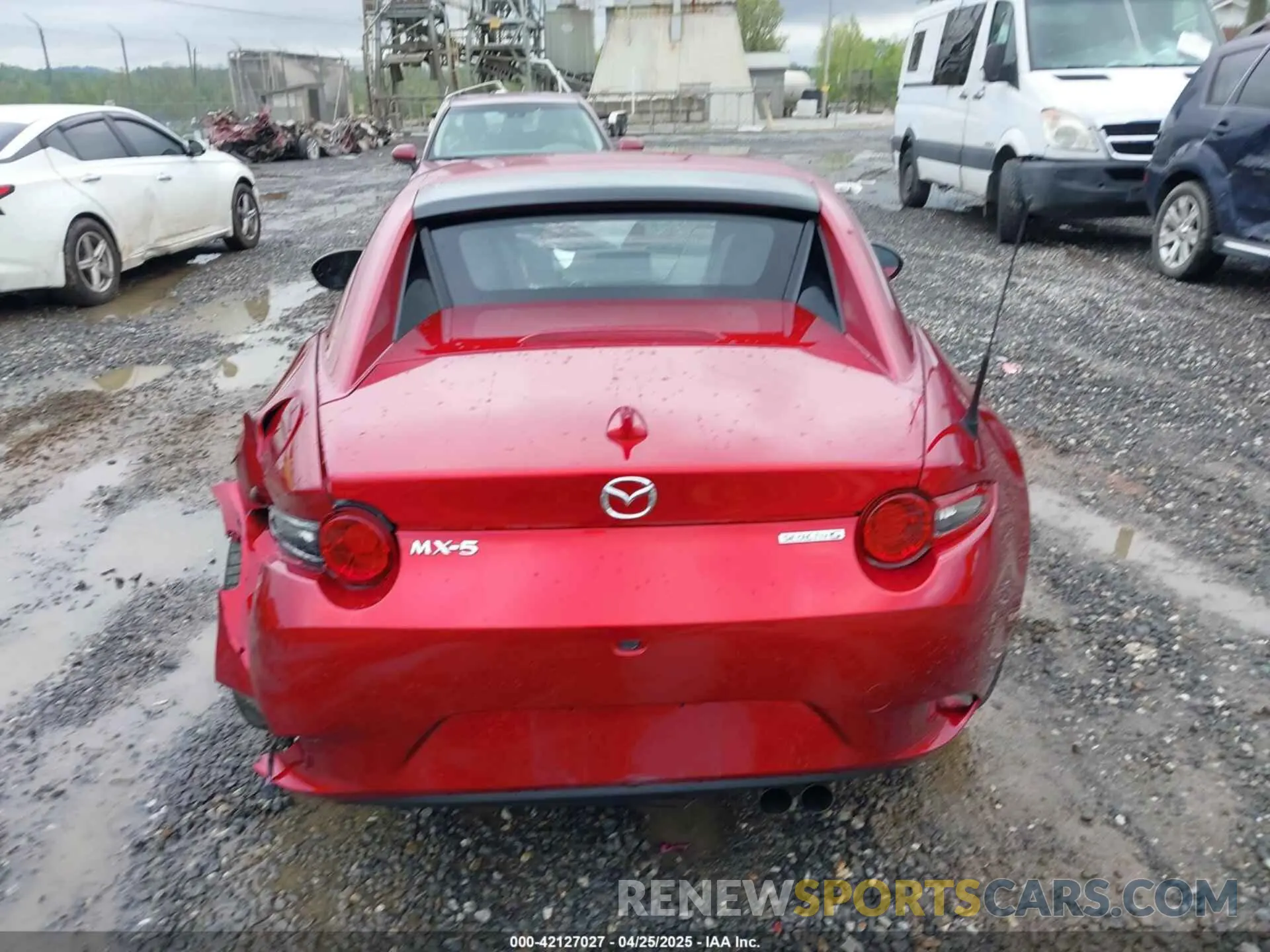 16 Photograph of a damaged car JM1NDAM73L0411985 MAZDA MX-5 MIATA RF 2020