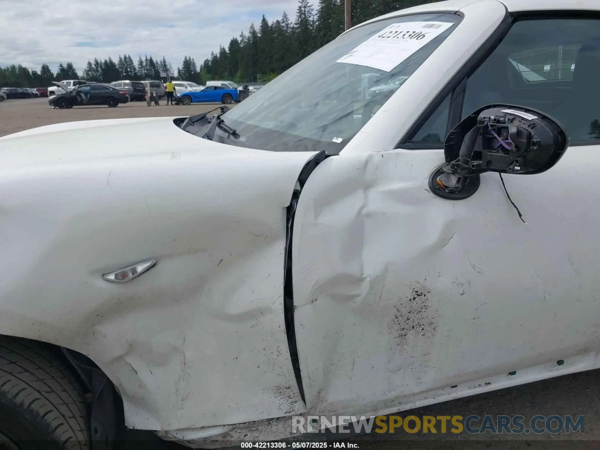 17 Photograph of a damaged car JM1NDAM75L0411647 MAZDA MX-5 MIATA RF 2020