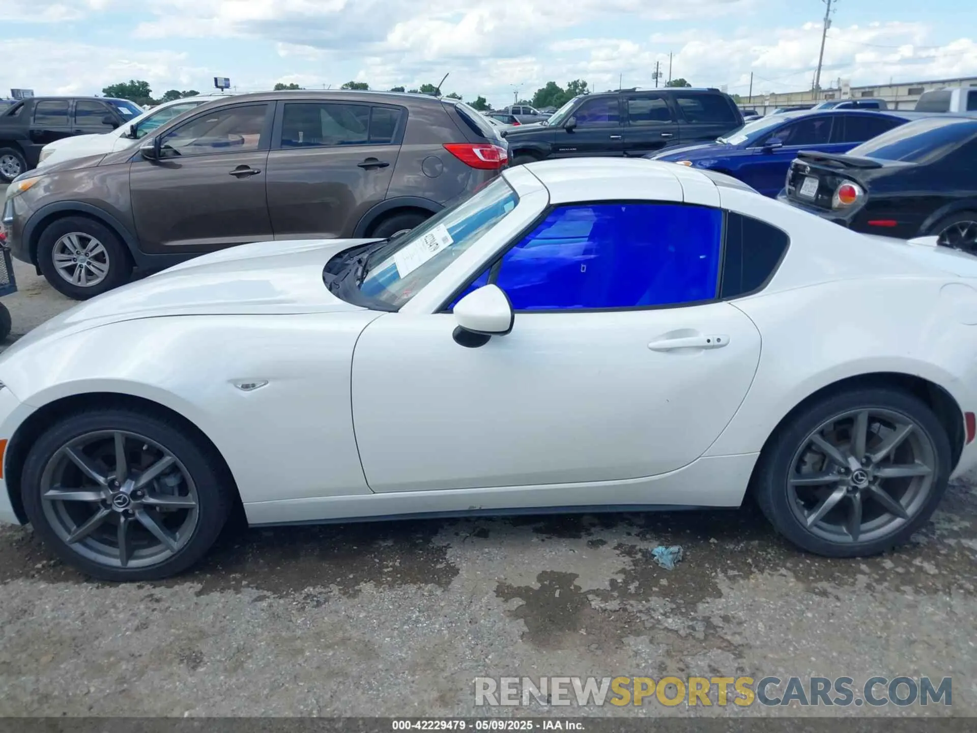 14 Photograph of a damaged car JM1NDAM79L0411456 MAZDA MX-5 MIATA RF 2020