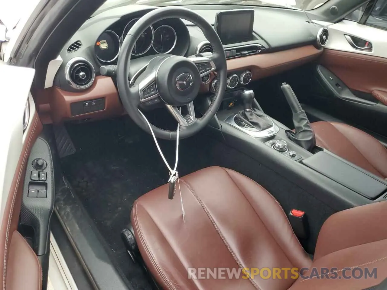 8 Photograph of a damaged car JM1NDAM70K0305184 MAZDA MX5 2019