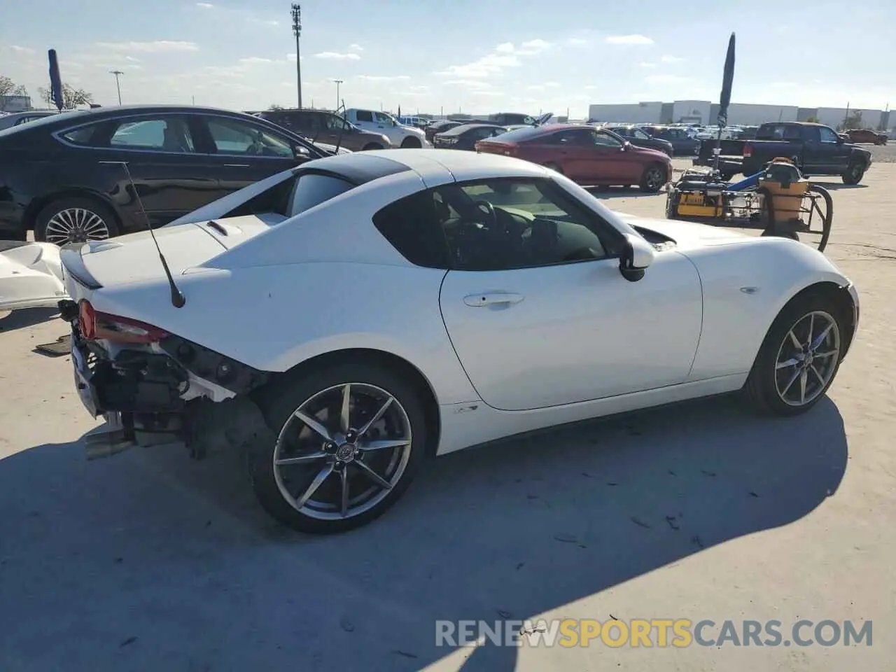 3 Фотография поврежденного автомобиля JM1NDAJ76L0417073 MAZDA MX5 2020