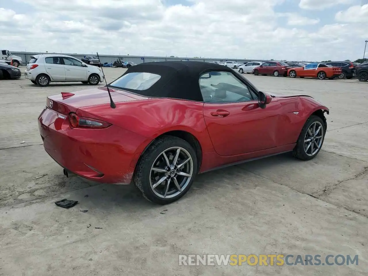 3 Фотография поврежденного автомобиля JM1NDAD7XM0458609 MAZDA MX5 2021
