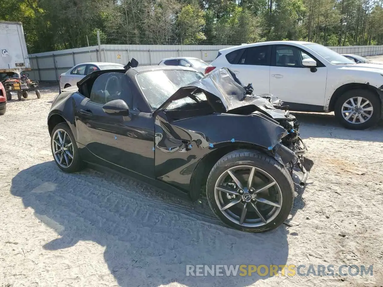 4 Фотография поврежденного автомобиля JM1NDAD70P0557539 MAZDA MX5 2023