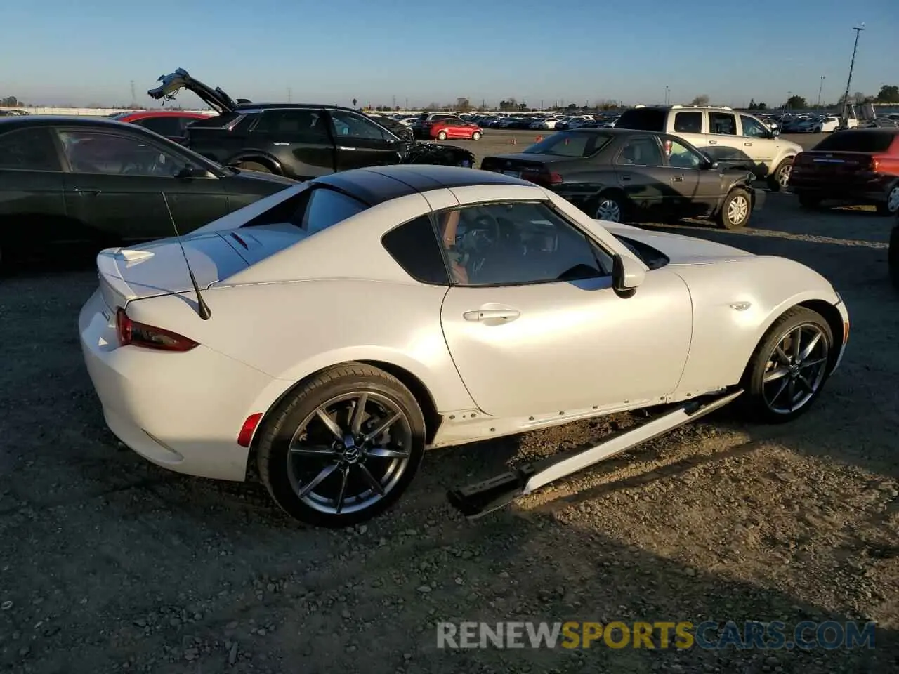 3 Фотография поврежденного автомобиля JM1NDAM78P0559149 MAZDA MX5 2023