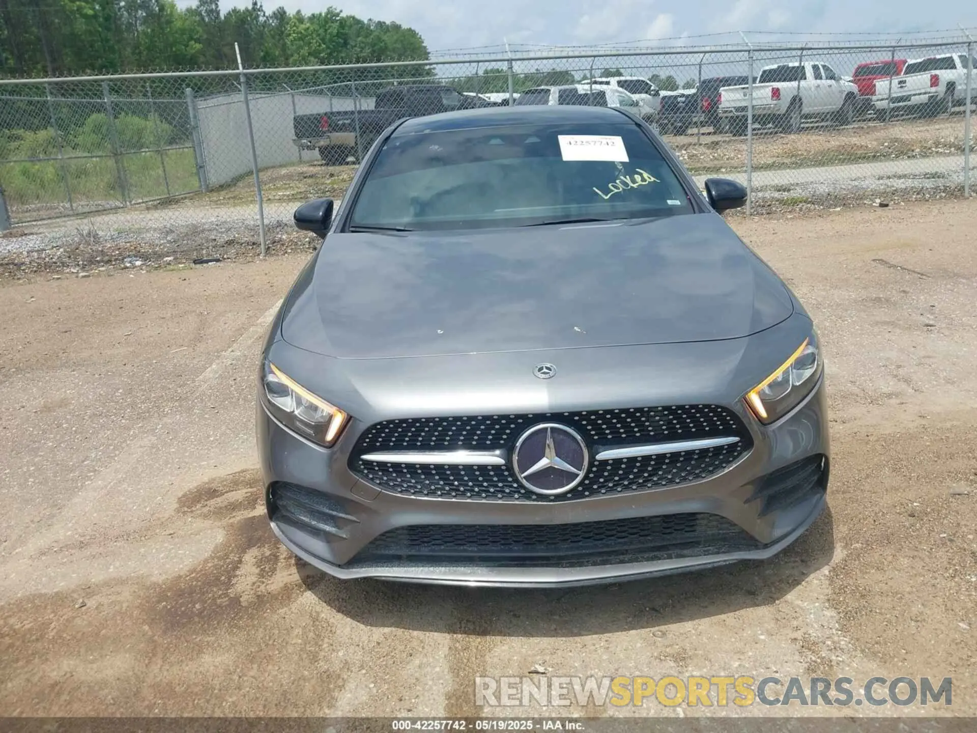 11 Photograph of a damaged car WDD3G4EB1KW002355 MERCEDES-BENZ A 220 2019