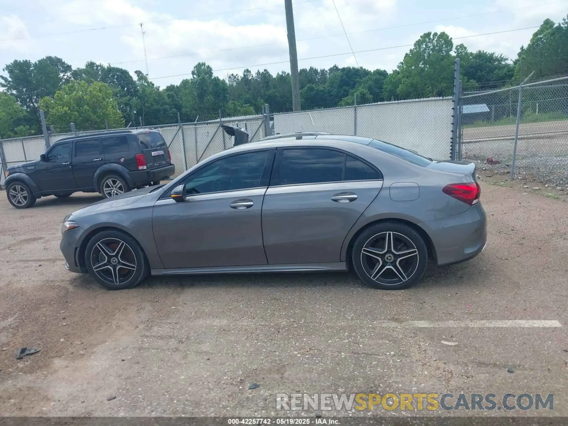 13 Photograph of a damaged car WDD3G4EB1KW002355 MERCEDES-BENZ A 220 2019