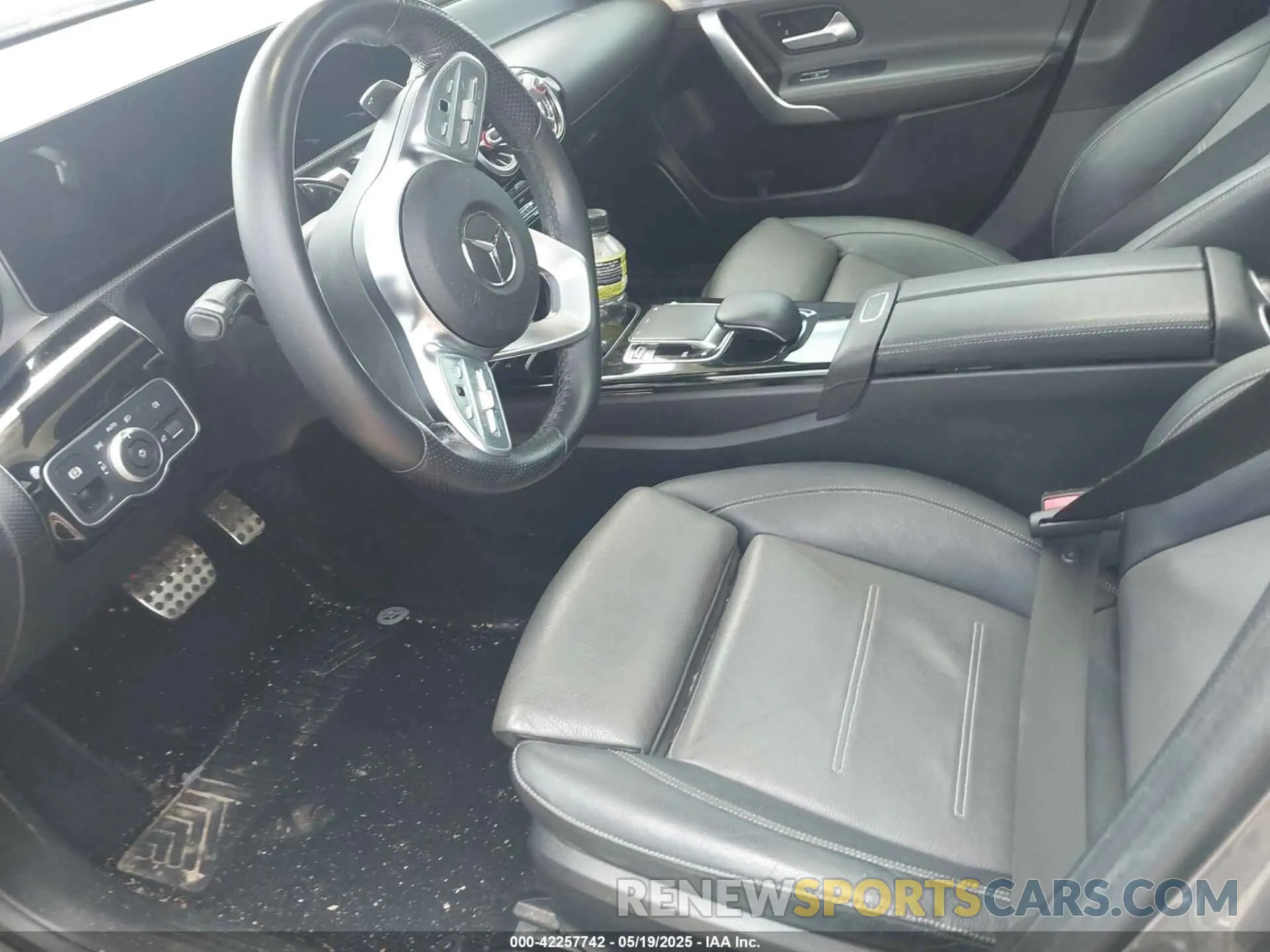 5 Photograph of a damaged car WDD3G4EB1KW002355 MERCEDES-BENZ A 220 2019