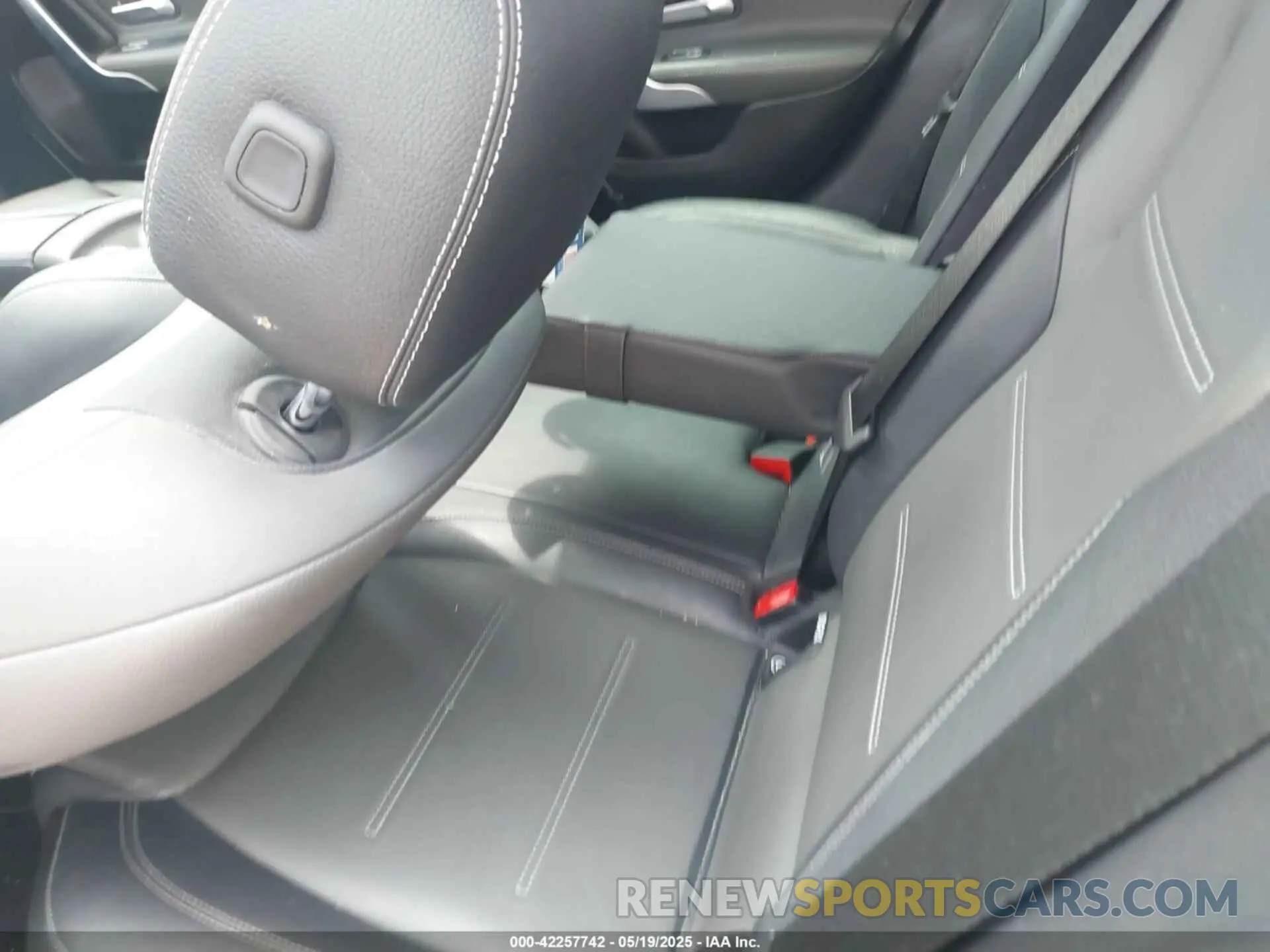 8 Photograph of a damaged car WDD3G4EB1KW002355 MERCEDES-BENZ A 220 2019