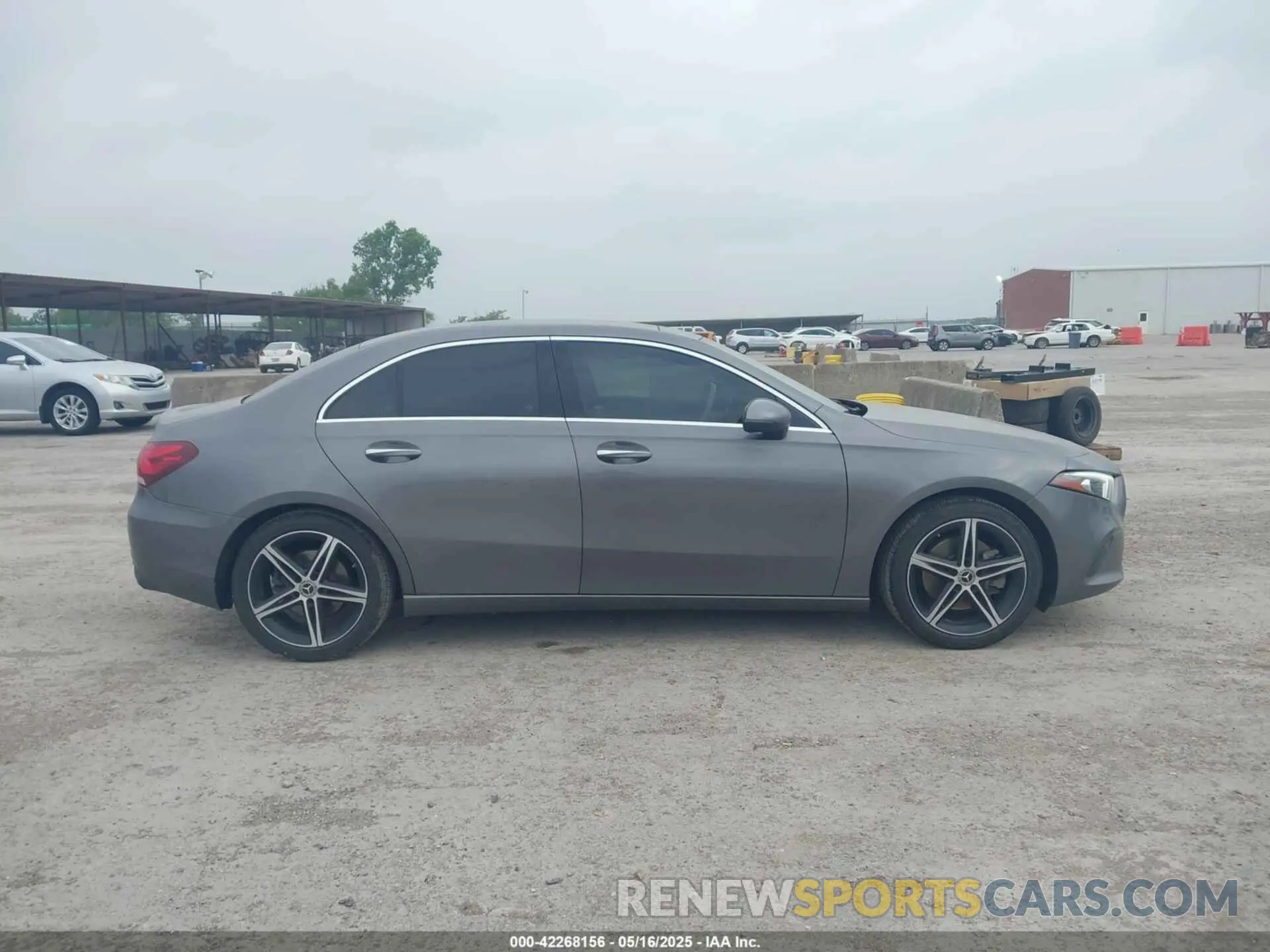 13 Photograph of a damaged car WDD3G4EB2KW016409 MERCEDES-BENZ A 220 2019