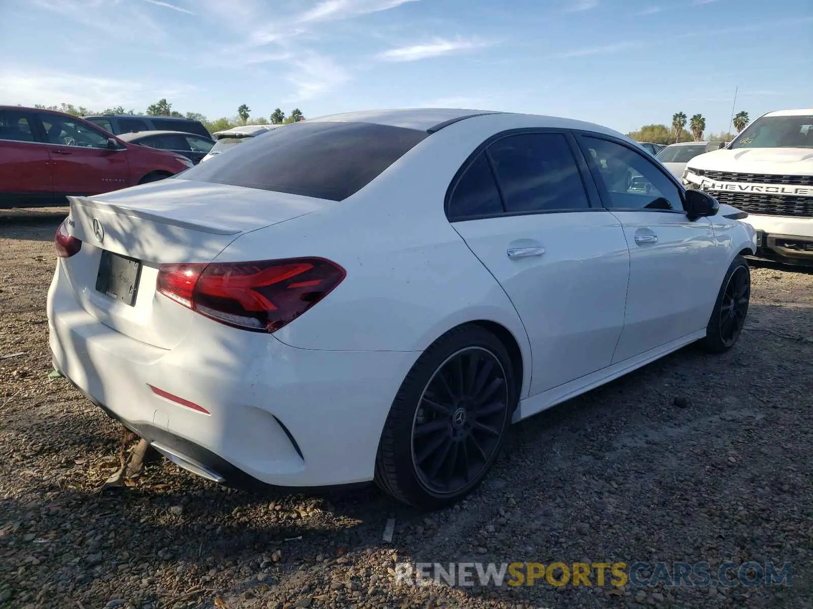 4 Photograph of a damaged car WDD3G4EB4KW025824 MERCEDES-BENZ A 220 2019