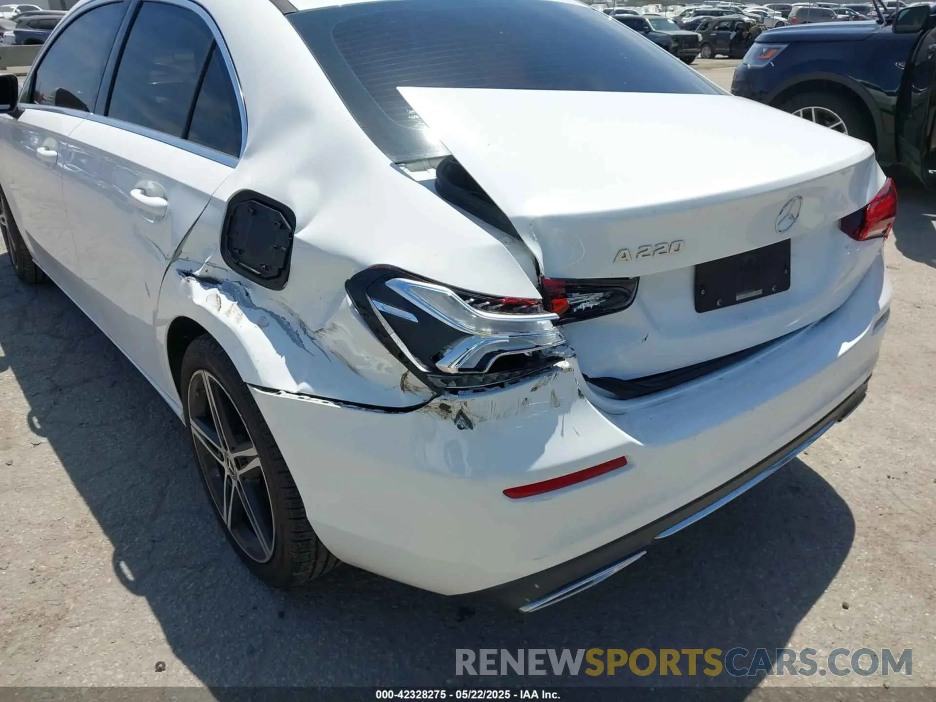 6 Фотография поврежденного автомобиля WDD3G4EB5KW026352 MERCEDES-BENZ A 220 2019