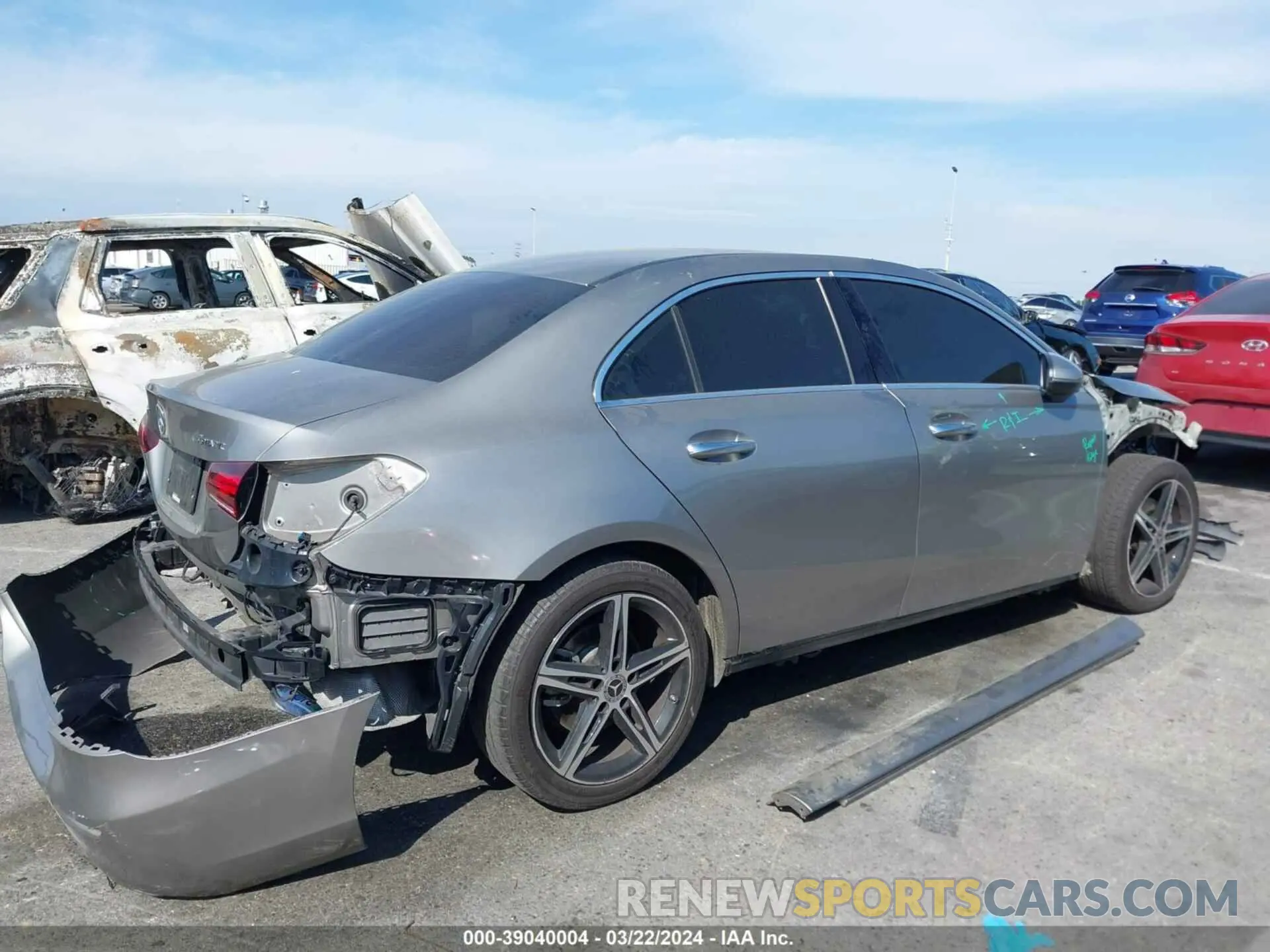14 Фотография поврежденного автомобиля WDD3G4FB2KW027702 MERCEDES-BENZ A 220 2019