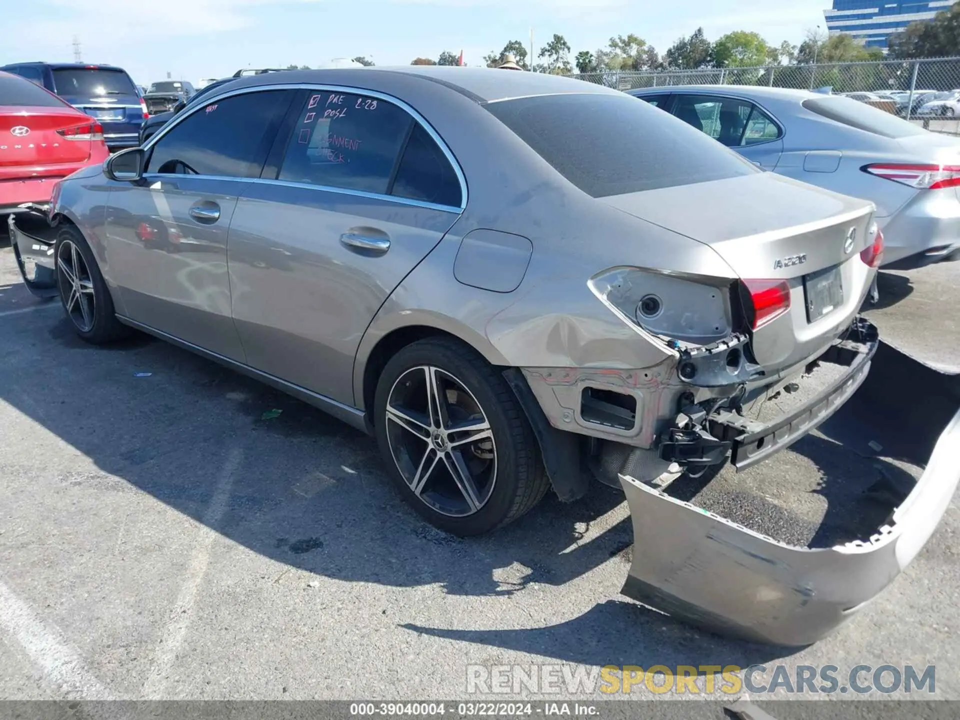 3 Фотография поврежденного автомобиля WDD3G4FB2KW027702 MERCEDES-BENZ A 220 2019