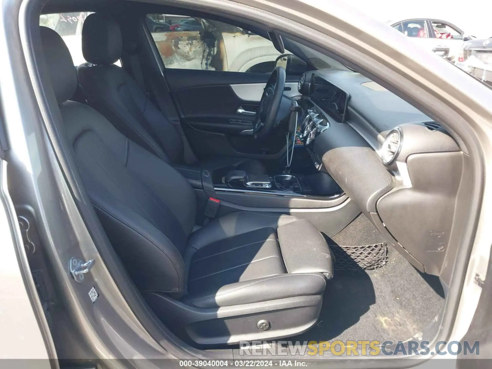 5 Фотография поврежденного автомобиля WDD3G4FB2KW027702 MERCEDES-BENZ A 220 2019