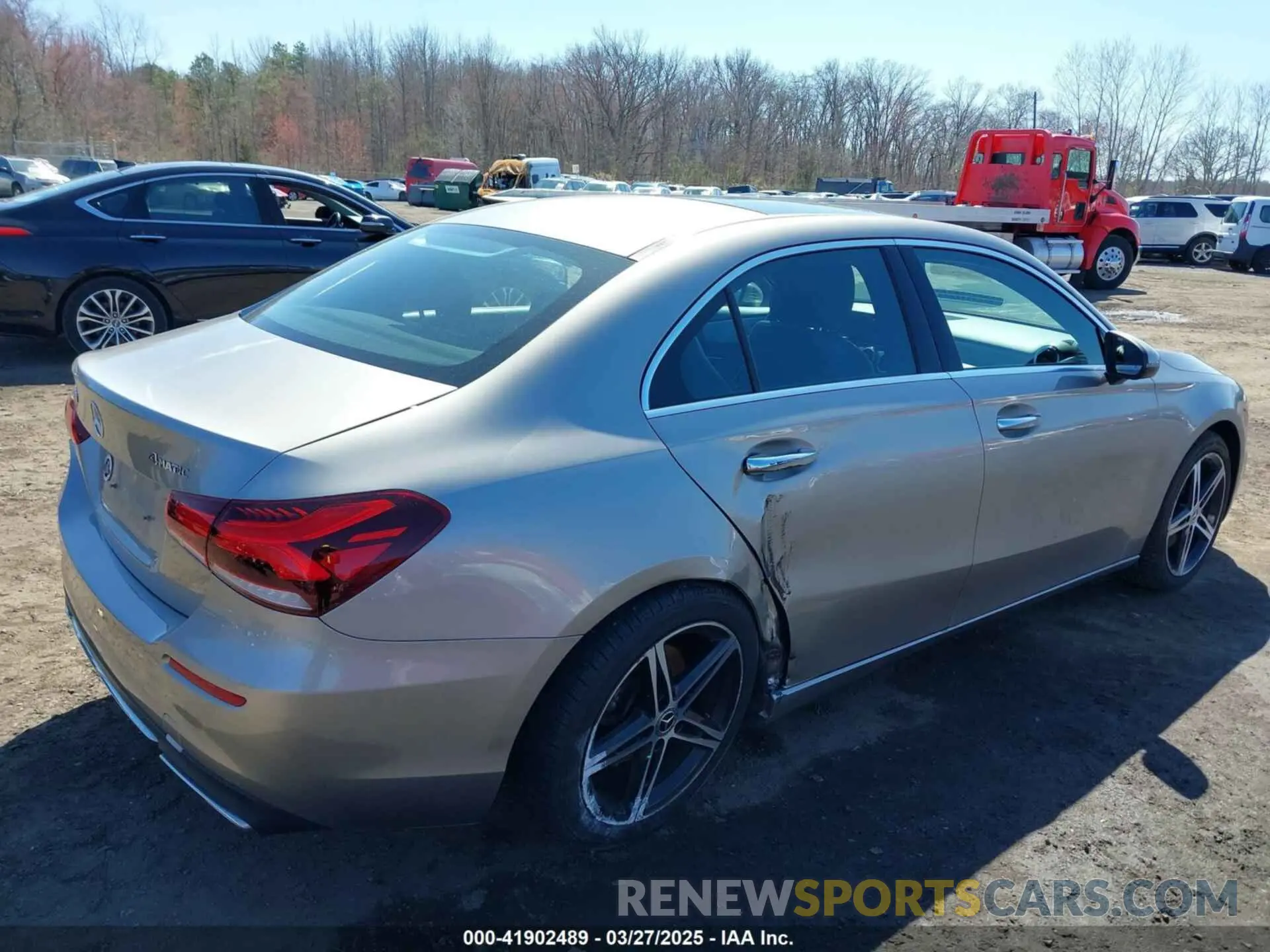 17 Photograph of a damaged car WDD3G4FB7KW022334 MERCEDES-BENZ A 220 2019
