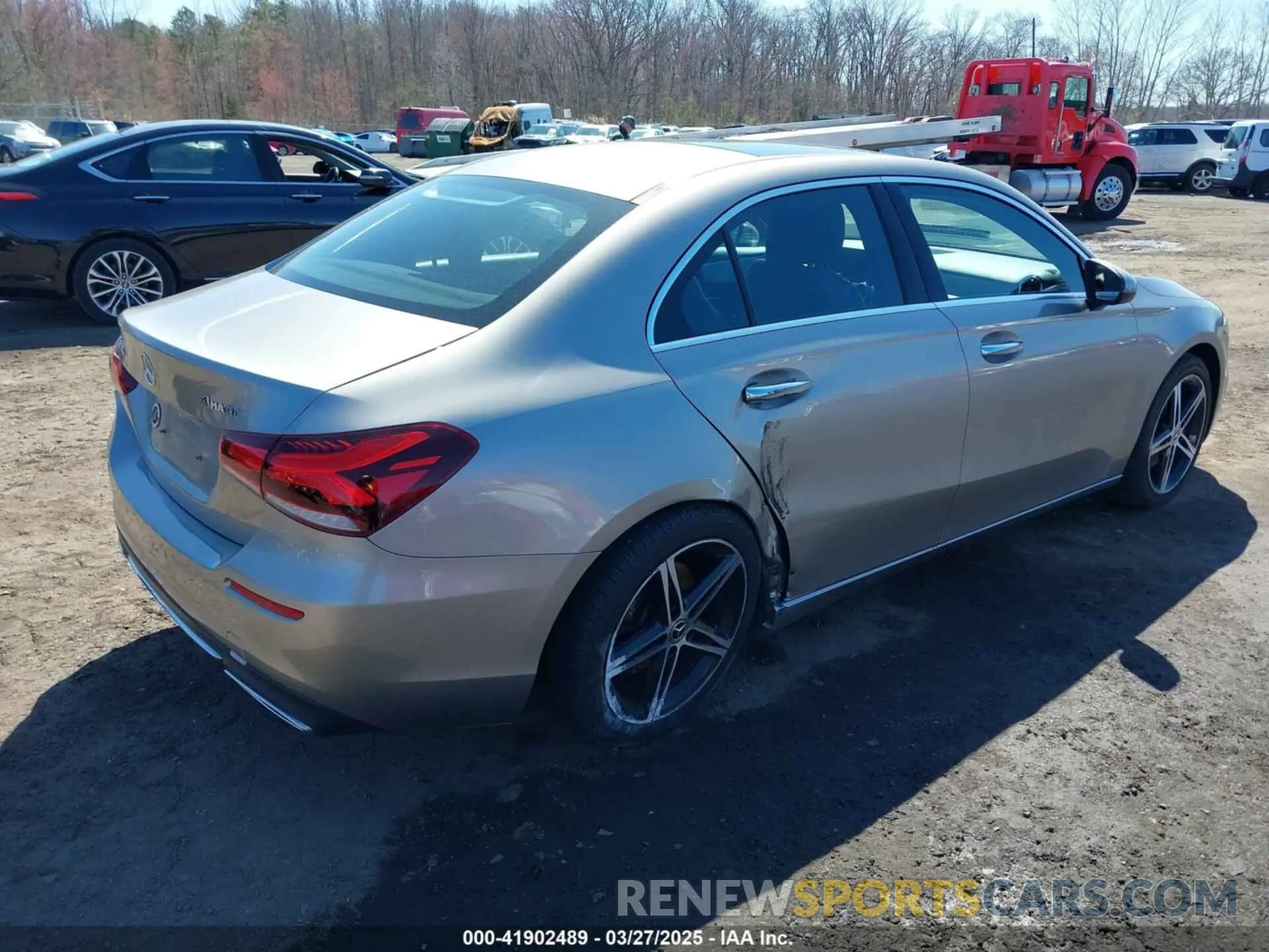 4 Photograph of a damaged car WDD3G4FB7KW022334 MERCEDES-BENZ A 220 2019