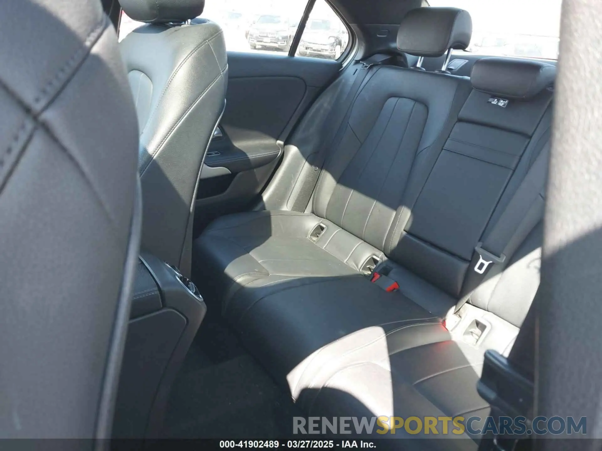 8 Photograph of a damaged car WDD3G4FB7KW022334 MERCEDES-BENZ A 220 2019