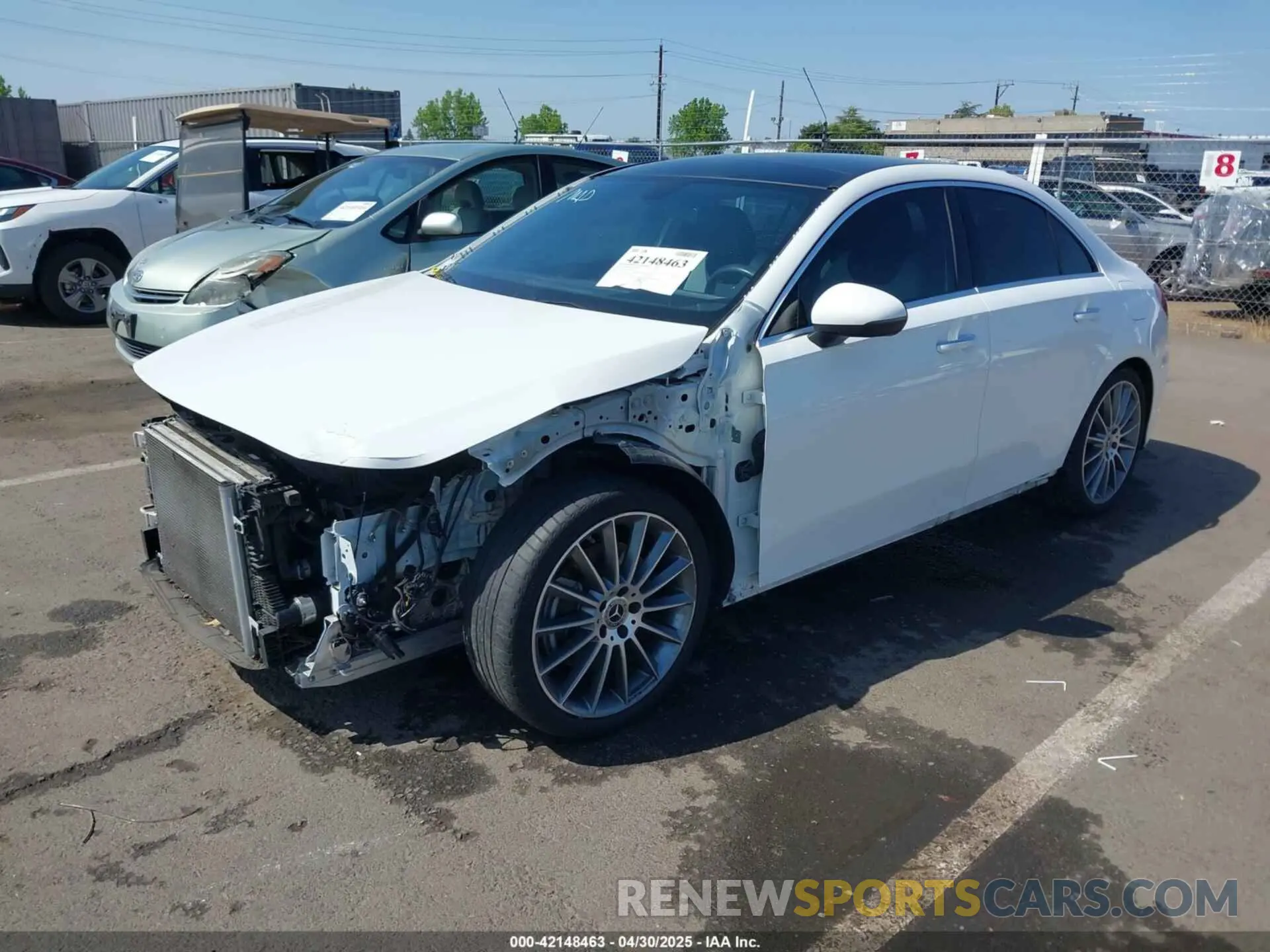 2 Фотография поврежденного автомобиля W1K3G4EB1LJ218012 MERCEDES-BENZ A 220 2020