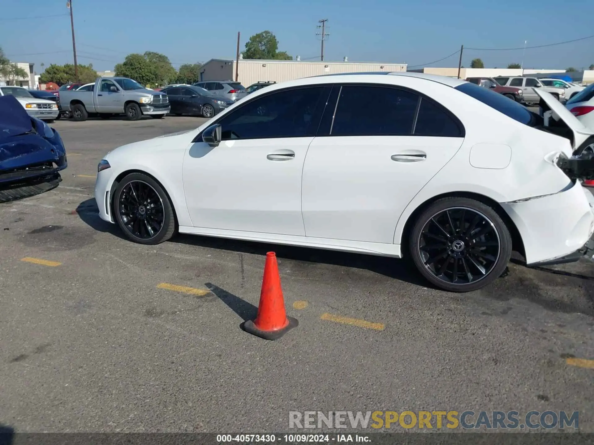 14 Фотография поврежденного автомобиля W1K3G4EB4LJ212432 MERCEDES-BENZ A 220 2020