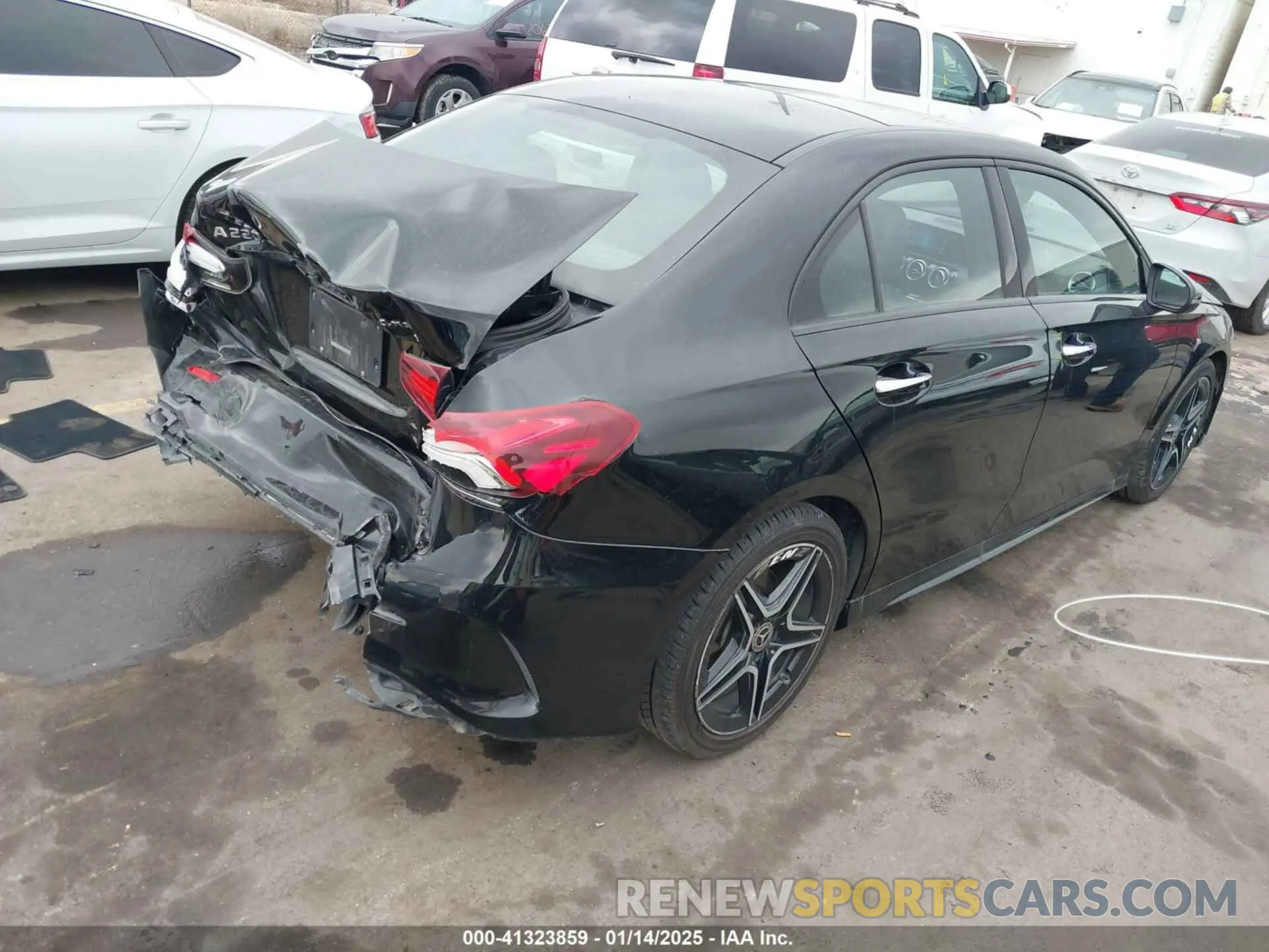 4 Фотография поврежденного автомобиля W1K3G4FB5LJ223020 MERCEDES-BENZ A 220 2020