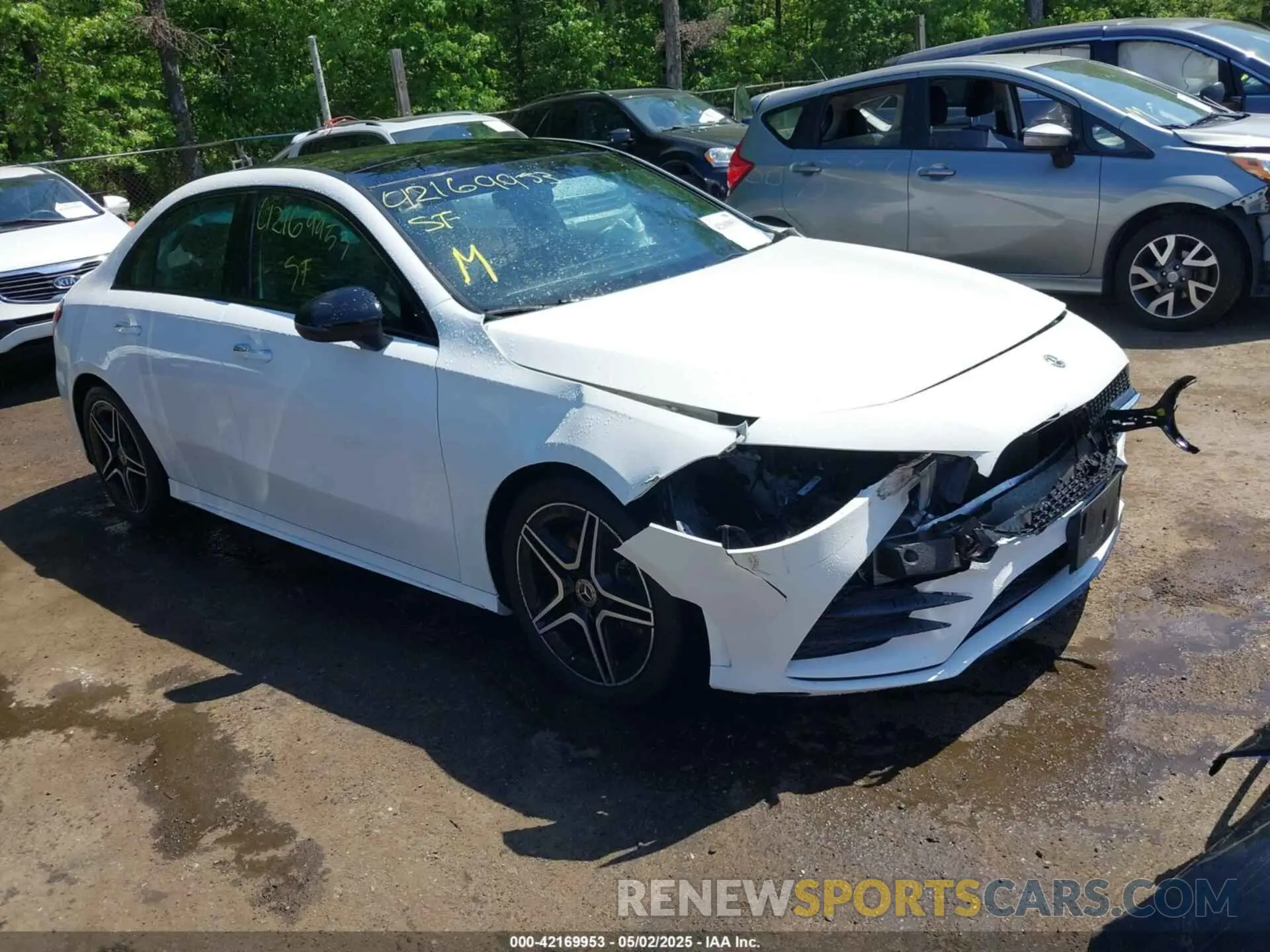 1 Photograph of a damaged car W1K3G4FB6LJ224936 MERCEDES-BENZ A 220 2020