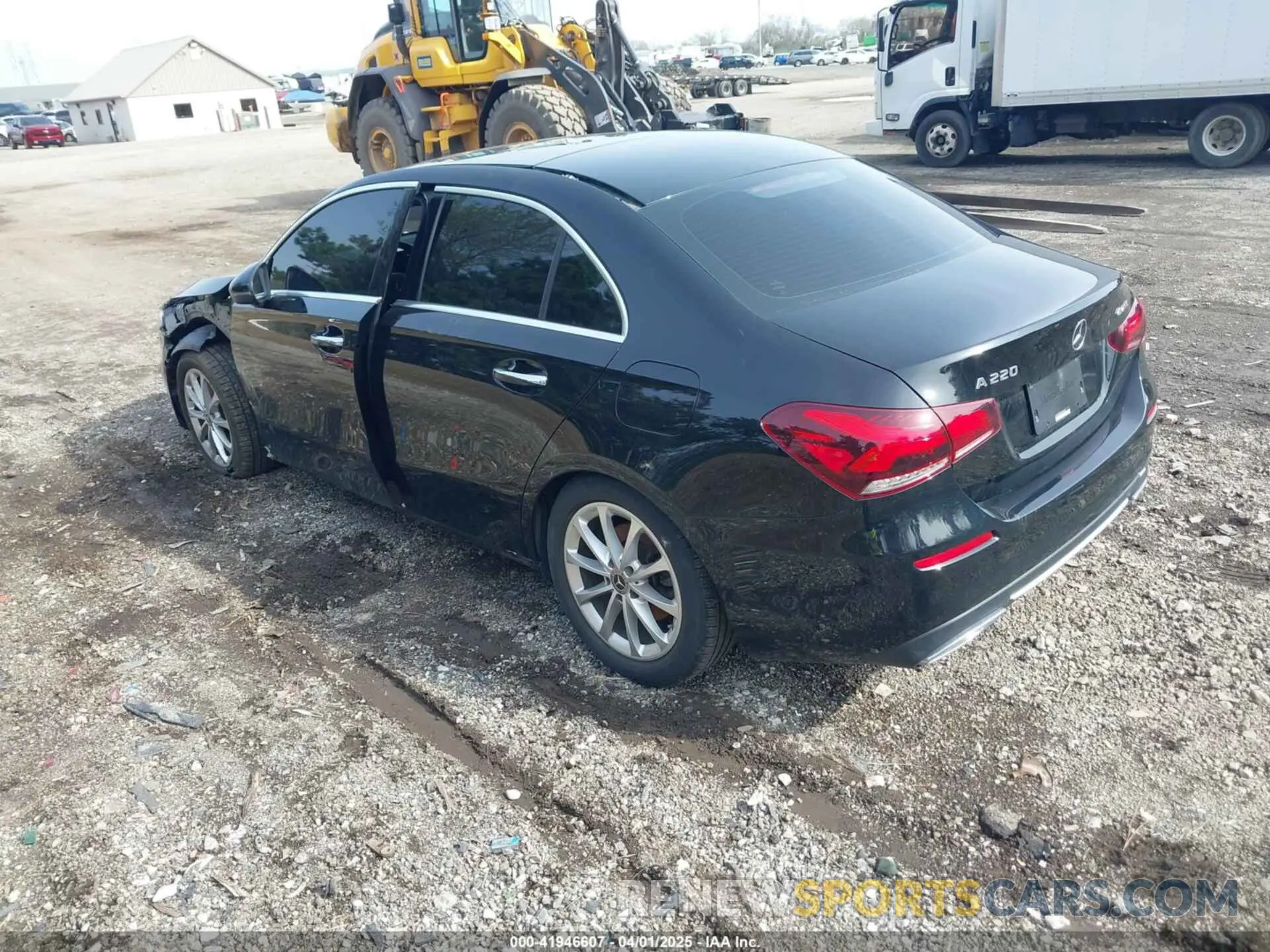 3 Photograph of a damaged car WDD3G4FB9LW037998 MERCEDES-BENZ A 220 2020