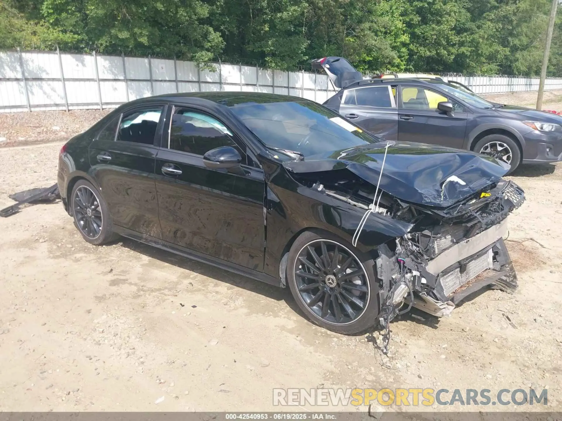 1 Photograph of a damaged car W1K3G4EB5MJ293412 MERCEDES-BENZ A 220 2021