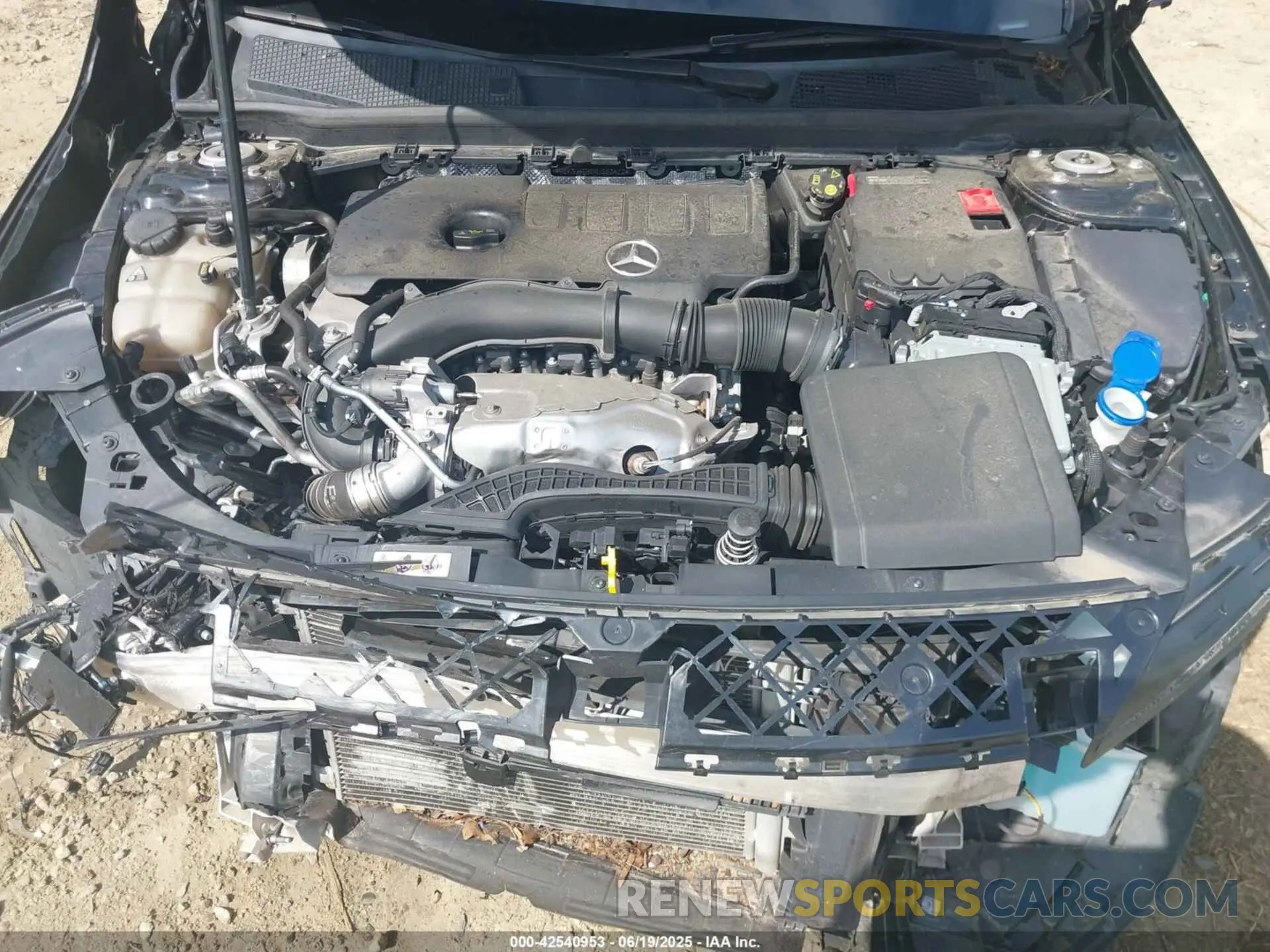 10 Photograph of a damaged car W1K3G4EB5MJ293412 MERCEDES-BENZ A 220 2021