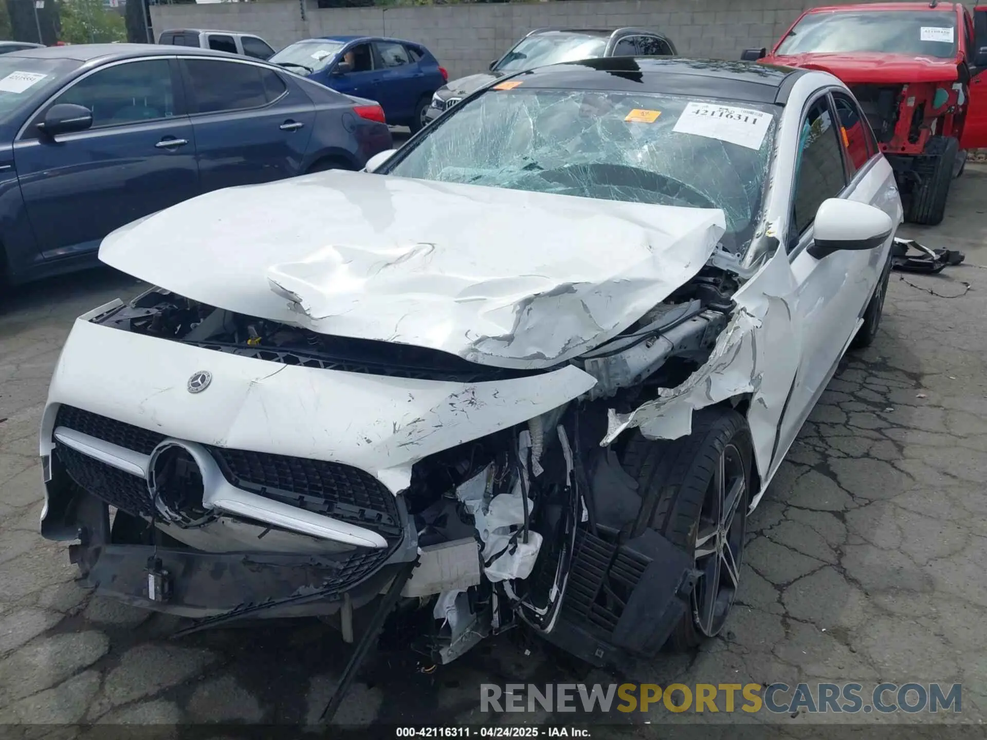 6 Photograph of a damaged car W1K3G4EB5MJ310273 MERCEDES-BENZ A 220 2021
