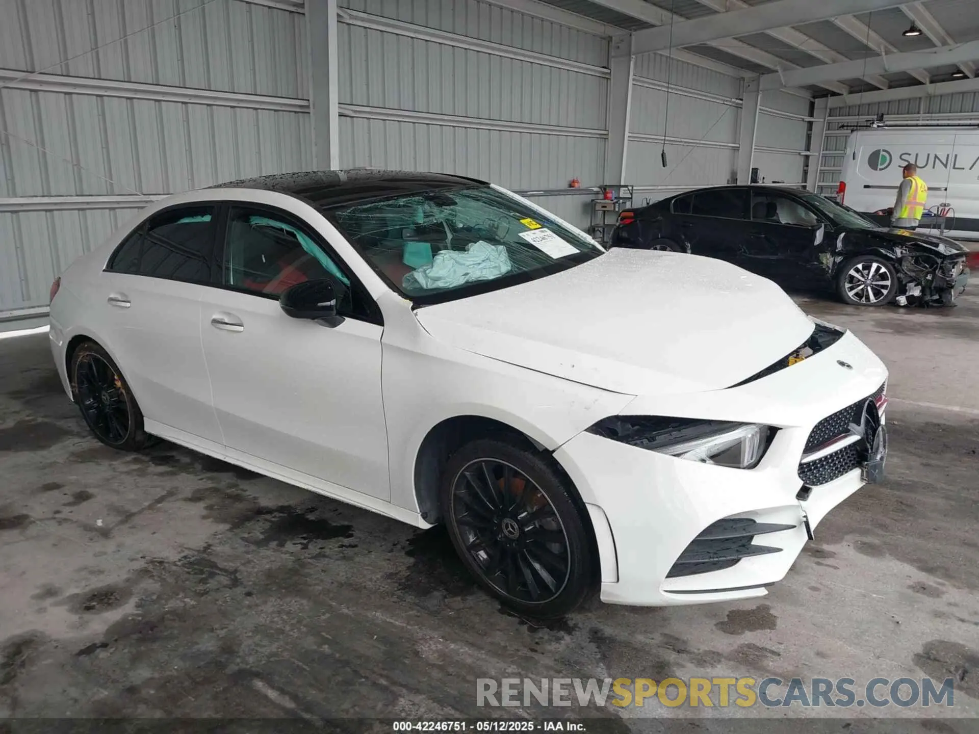 1 Photograph of a damaged car W1K3G4EB6MJ264856 MERCEDES-BENZ A 220 2021