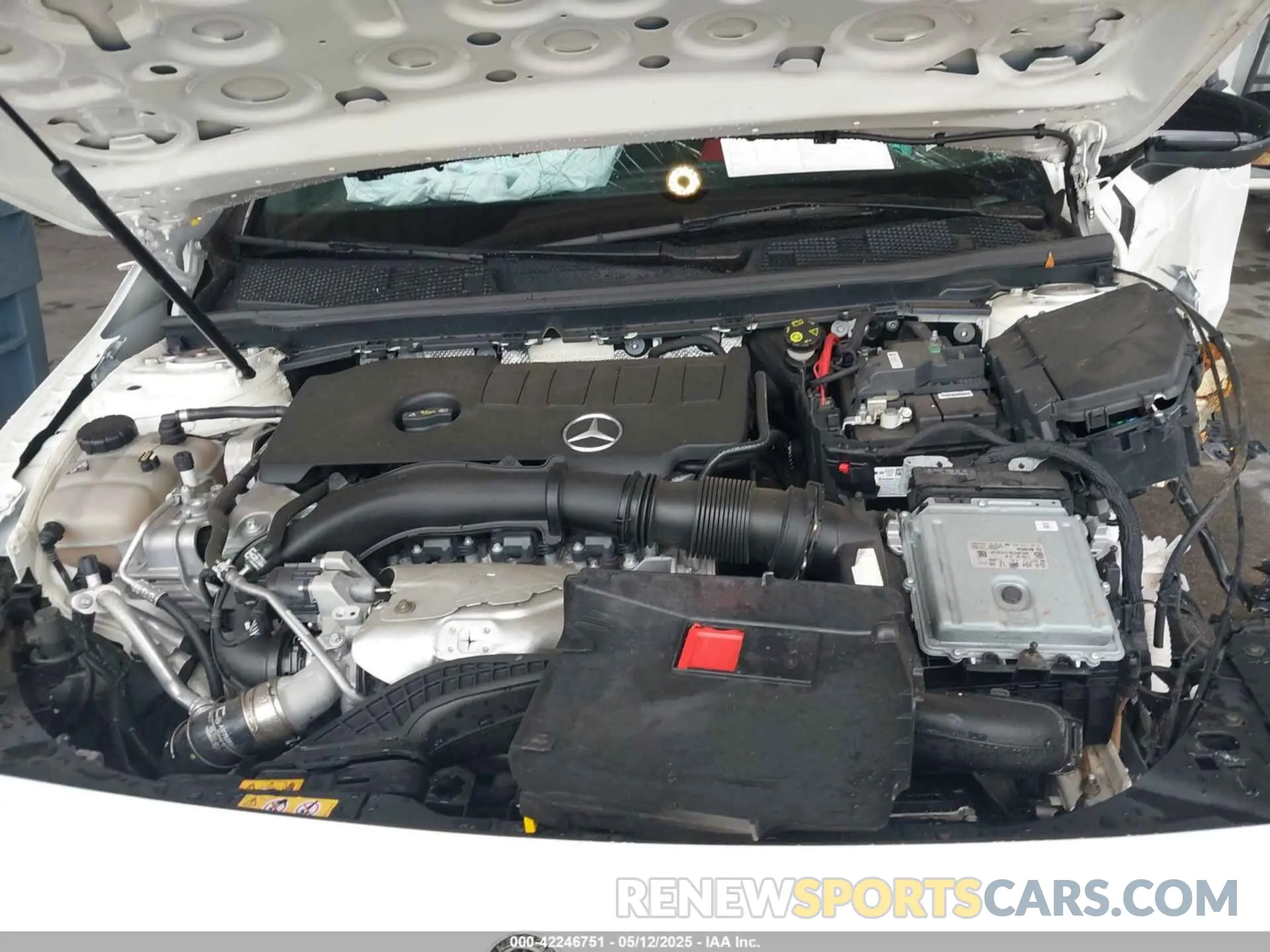 10 Photograph of a damaged car W1K3G4EB6MJ264856 MERCEDES-BENZ A 220 2021