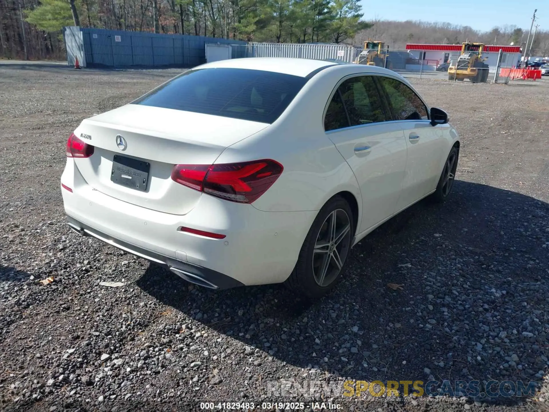 4 Фотография поврежденного автомобиля W1K3G4EB6MJ268857 MERCEDES-BENZ A 220 2021