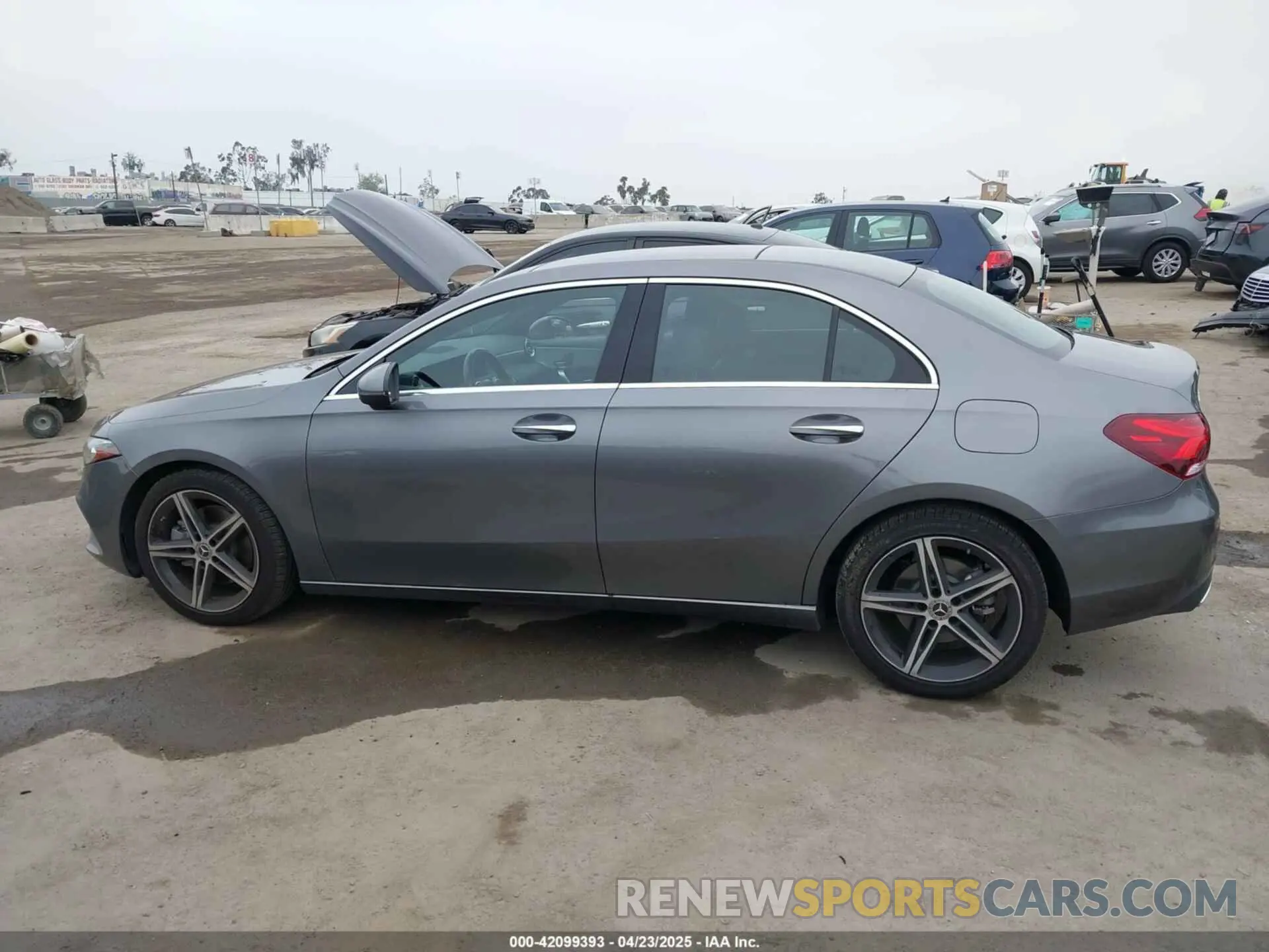 14 Photograph of a damaged car W1K3G4EB6MJ316650 MERCEDES-BENZ A 220 2021