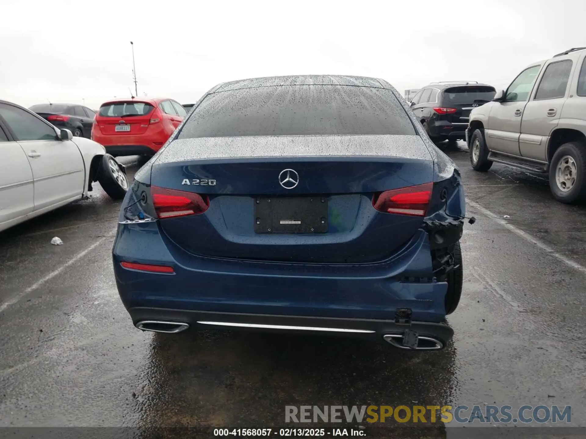 17 Photograph of a damaged car W1K3G4EB9MJ272143 MERCEDES-BENZ A 220 2021