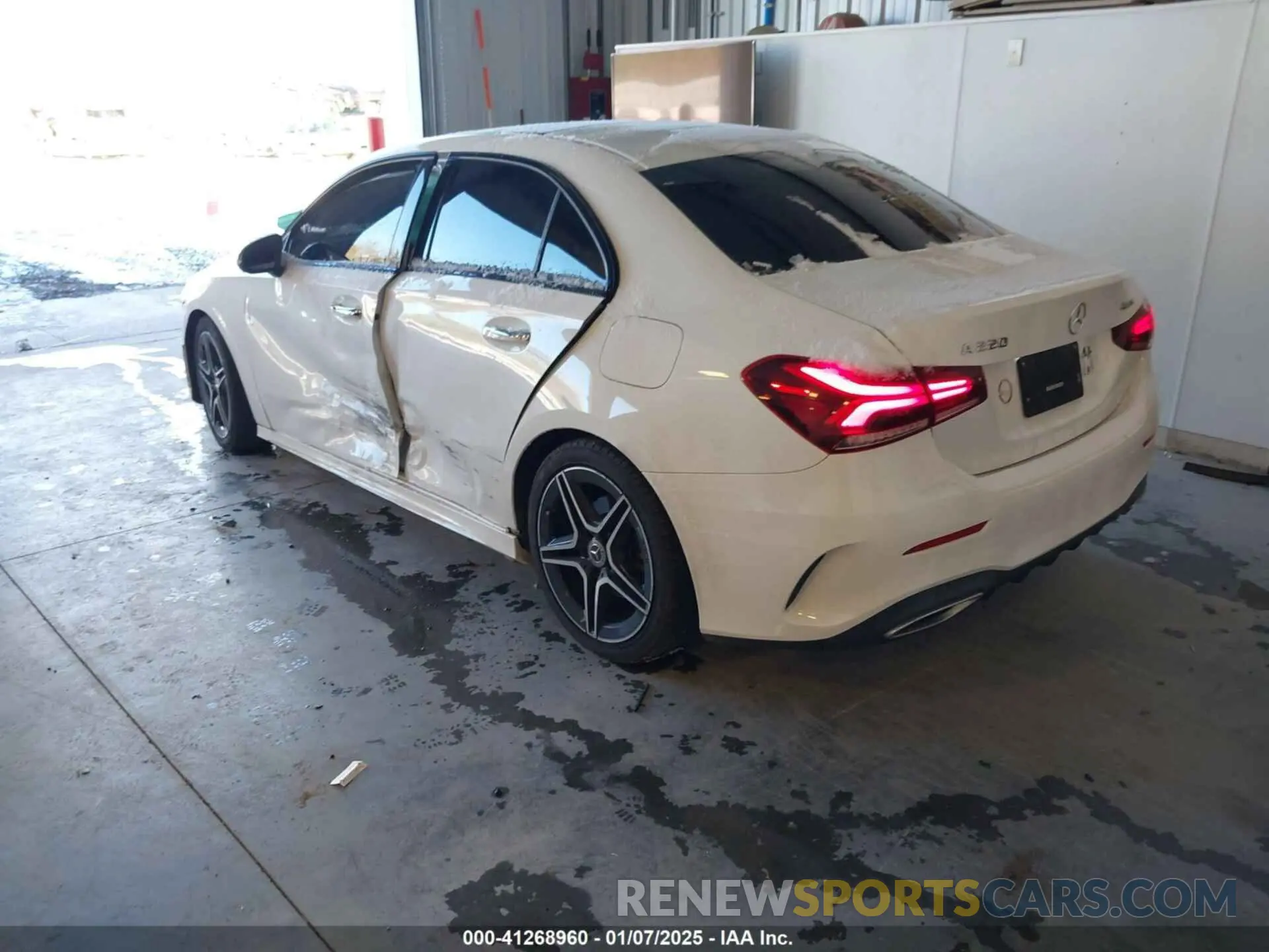 3 Фотография поврежденного автомобиля W1K3G4FB3MJ273044 MERCEDES-BENZ A 220 2021