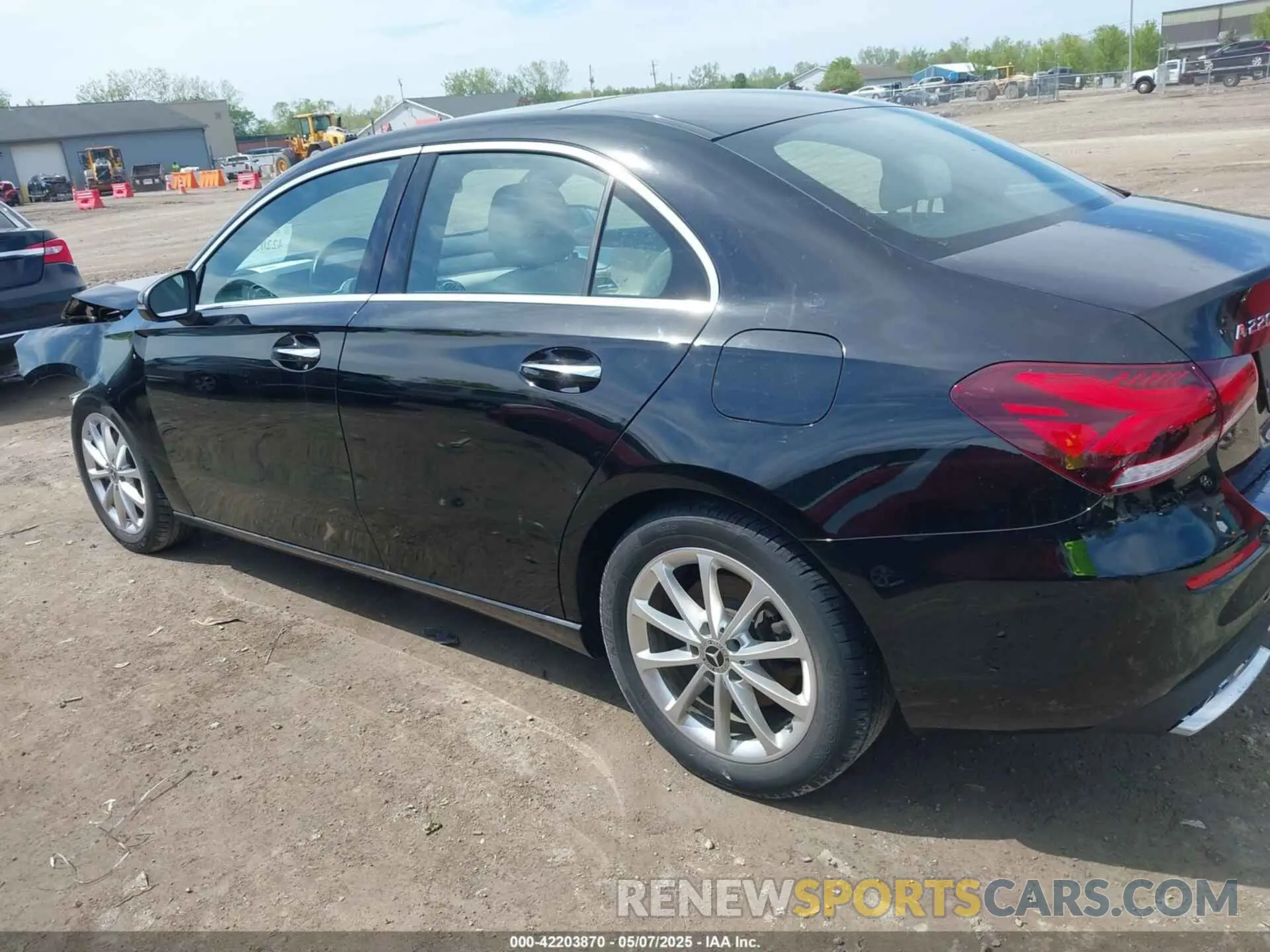 15 Фотография поврежденного автомобиля W1K3G4FB3MJ274131 MERCEDES-BENZ A 220 2021