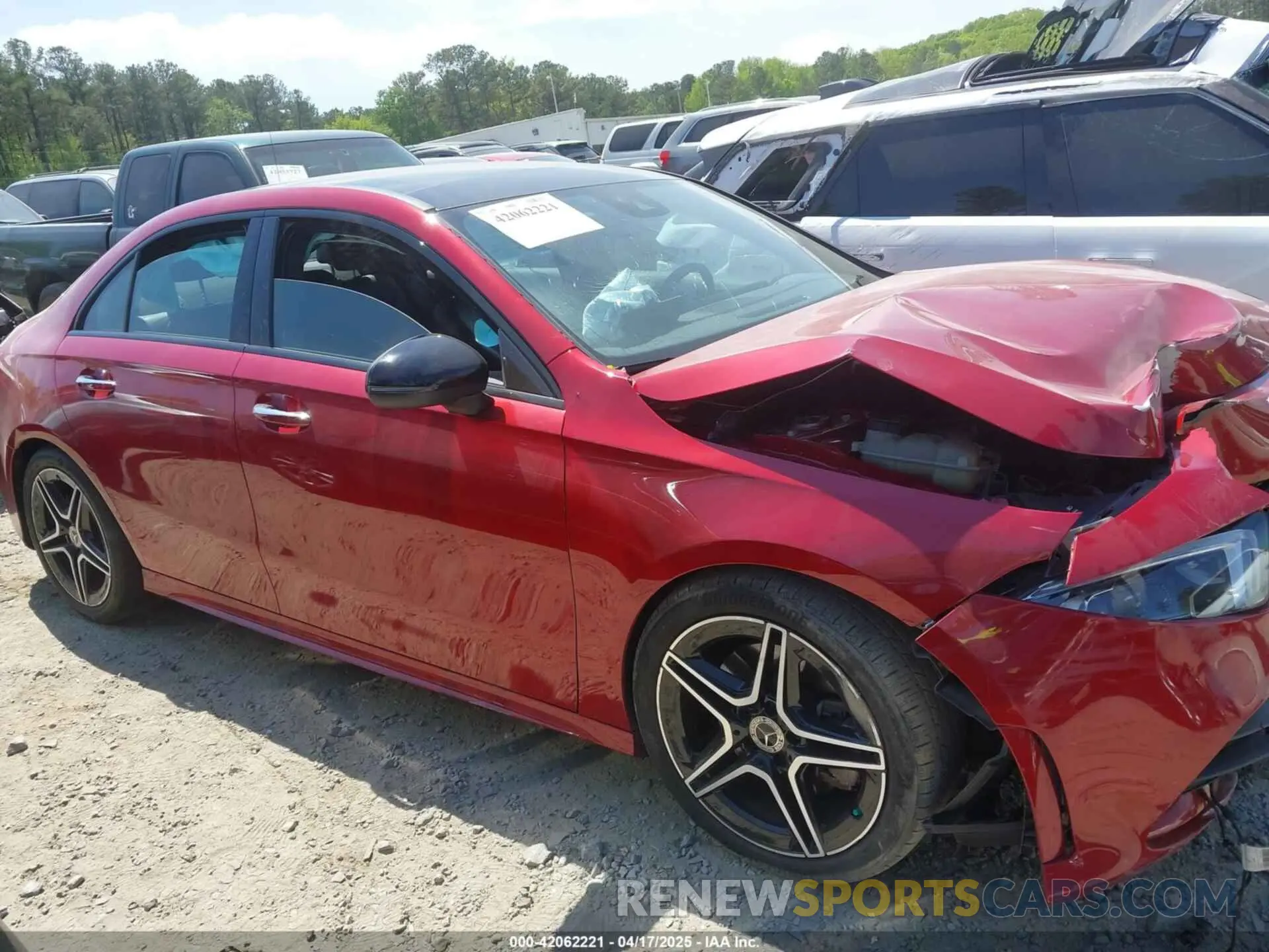 12 Photograph of a damaged car W1K3G4FBXMJ272781 MERCEDES-BENZ A 220 2021