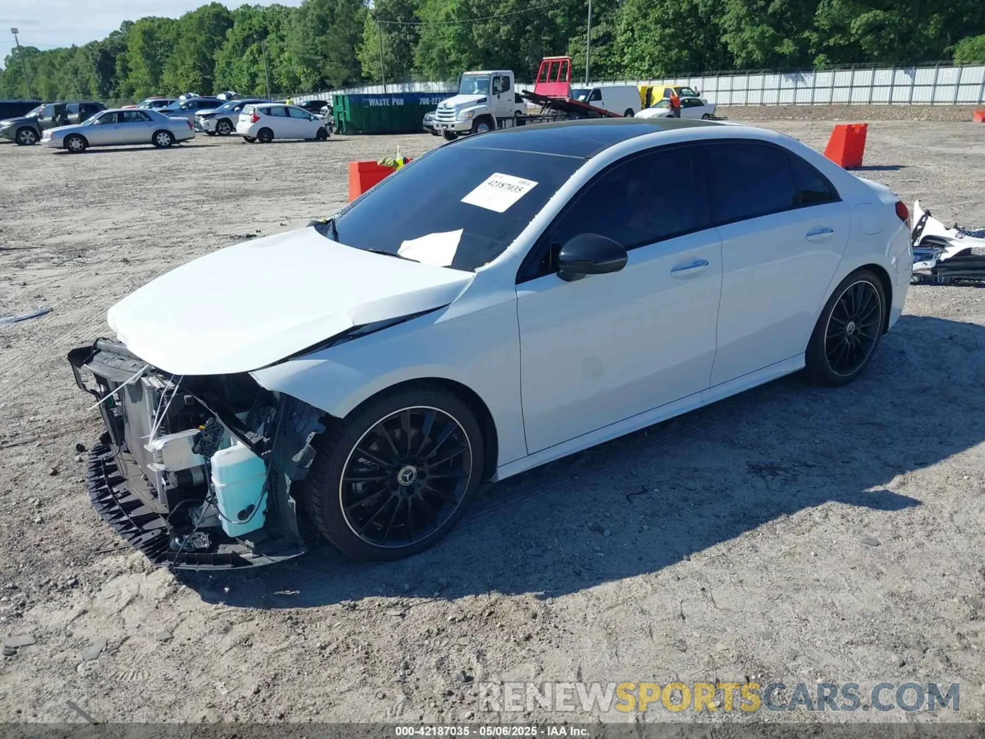 2 Photograph of a damaged car W1K3G4EB5NJ356624 MERCEDES-BENZ A 220 2022