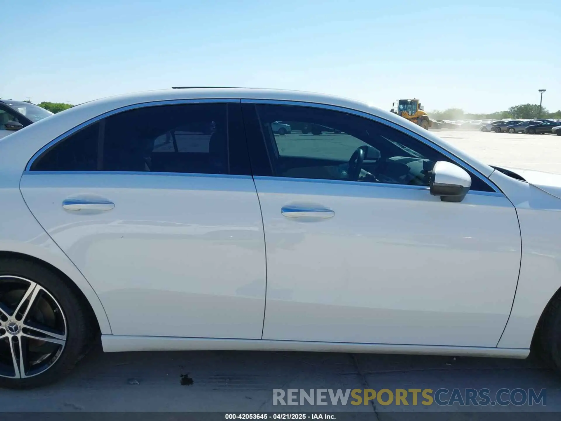 13 Photograph of a damaged car W1K3G4EB7NJ336777 MERCEDES-BENZ A 220 2022