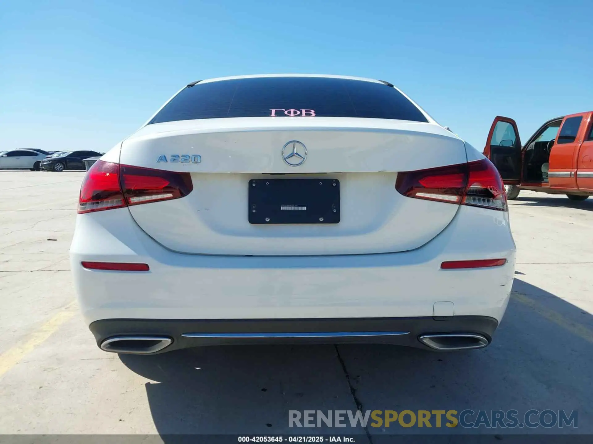 16 Photograph of a damaged car W1K3G4EB7NJ336777 MERCEDES-BENZ A 220 2022
