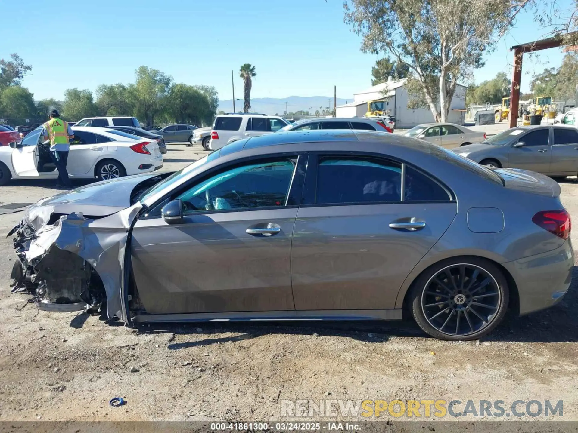 13 Photograph of a damaged car W1K3G4EB8NJ348694 MERCEDES-BENZ A 220 2022
