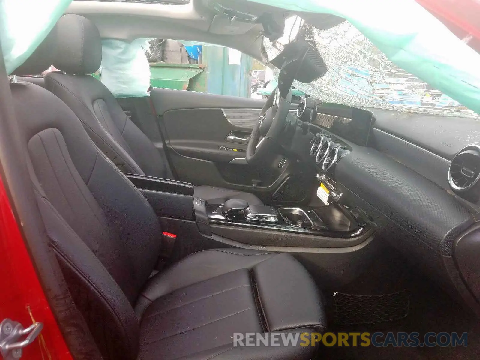 5 Photograph of a damaged car WDD3G4EB1KW027613 MERCEDES-BENZ A 220 4MAT 2019