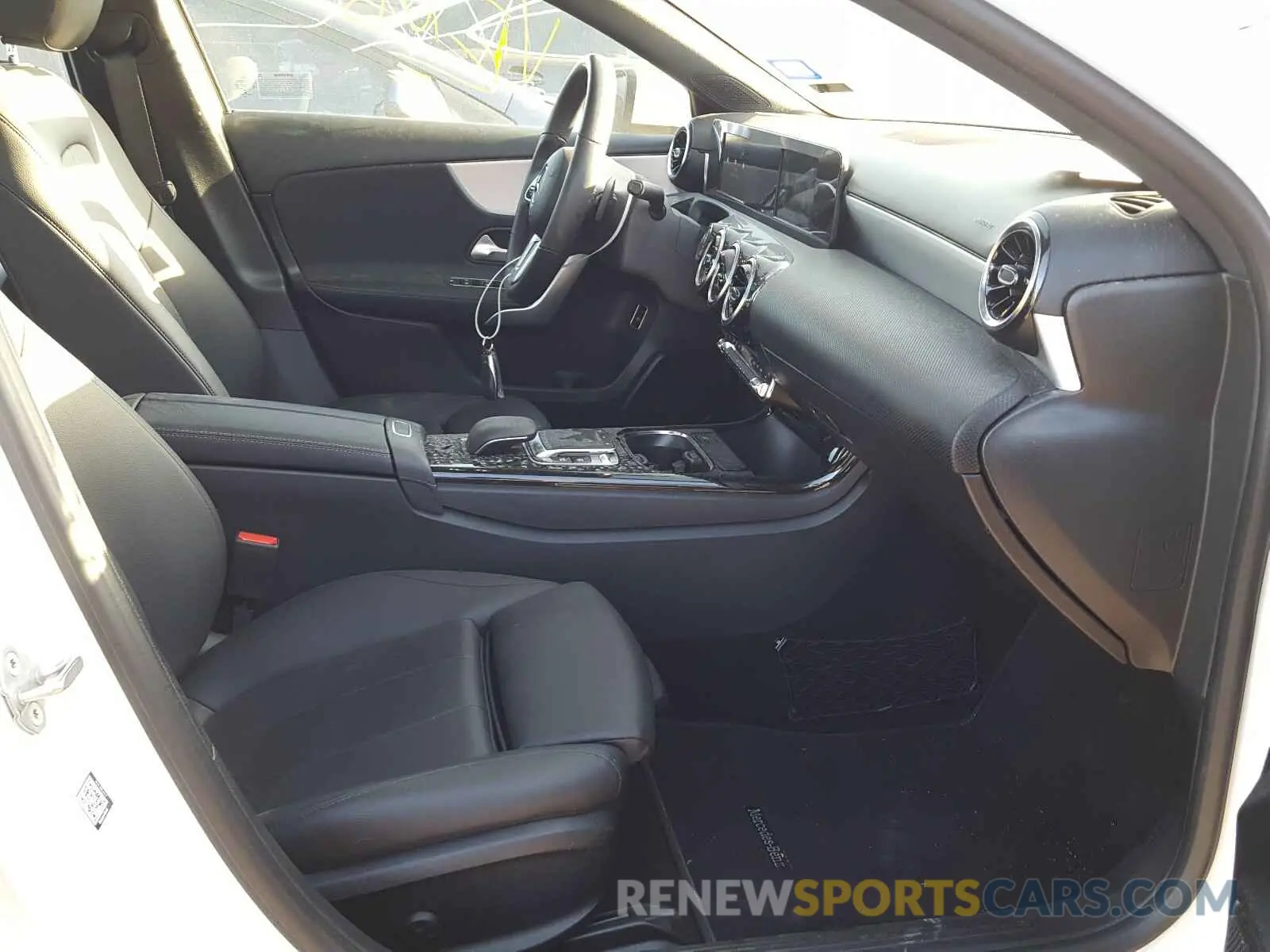5 Photograph of a damaged car WDD3G4EBXKW020577 MERCEDES-BENZ A 220 4MAT 2019